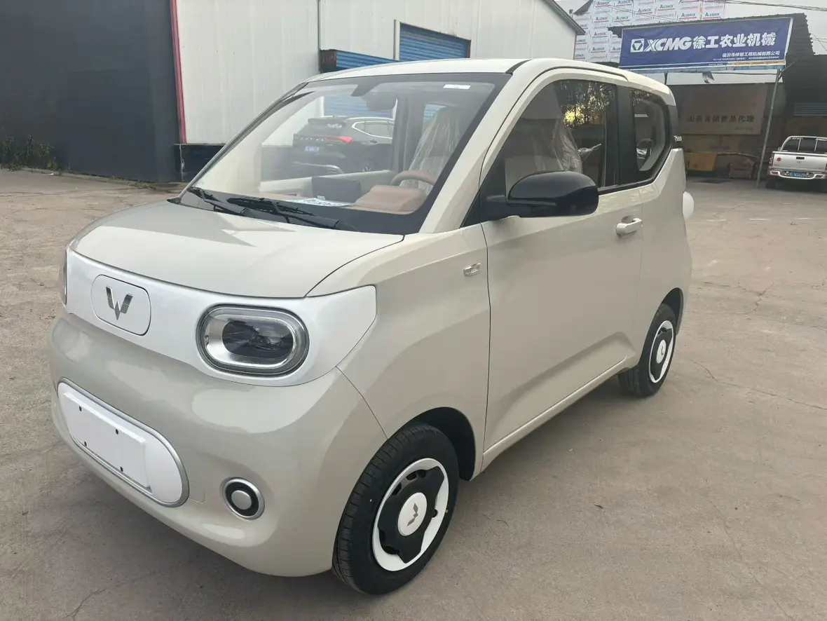 Wuling Hongguang MINIEV  из Китая