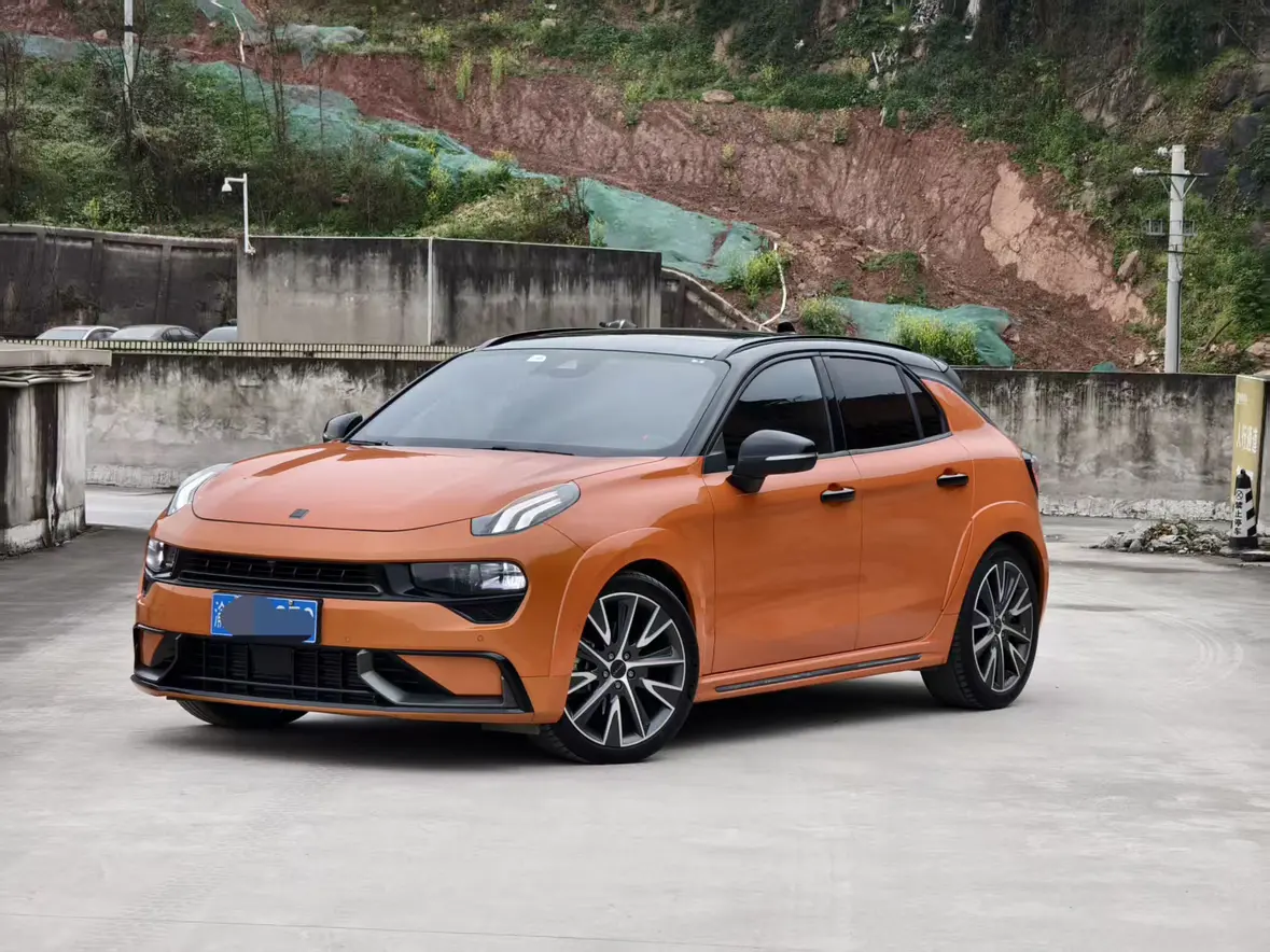 Lynk & Co 02 Hatchback