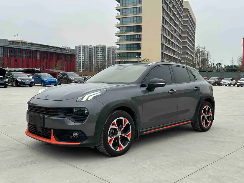 Lynk & Co 02