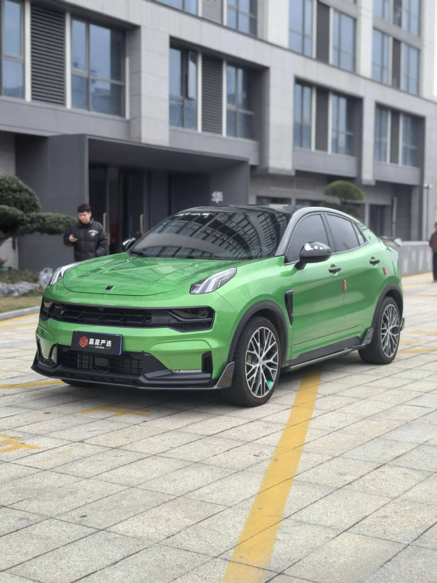 Lynk & Co 05