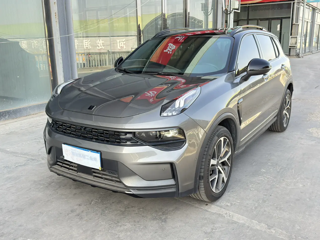 Lynk & Co 01