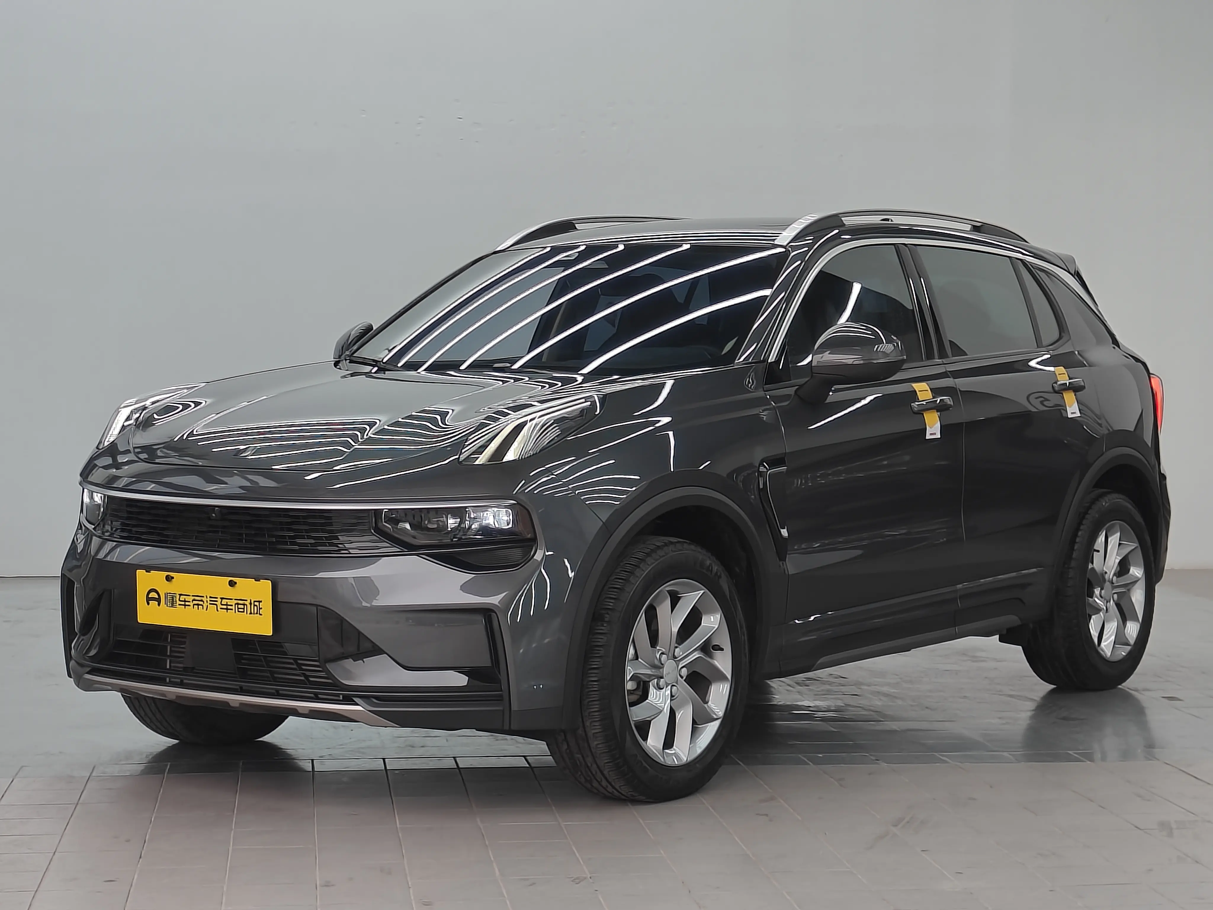Lynk & Co 01