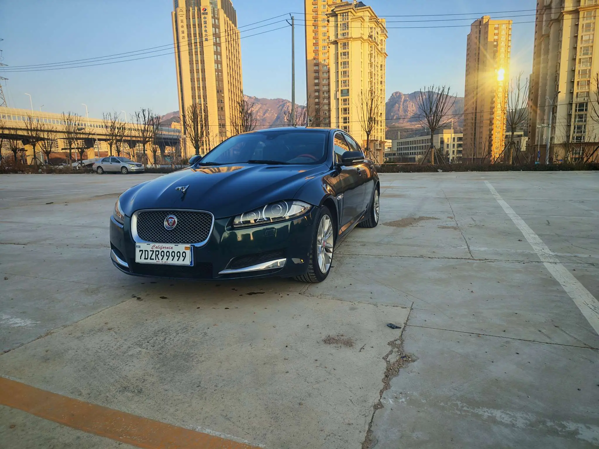 Jaguar XF