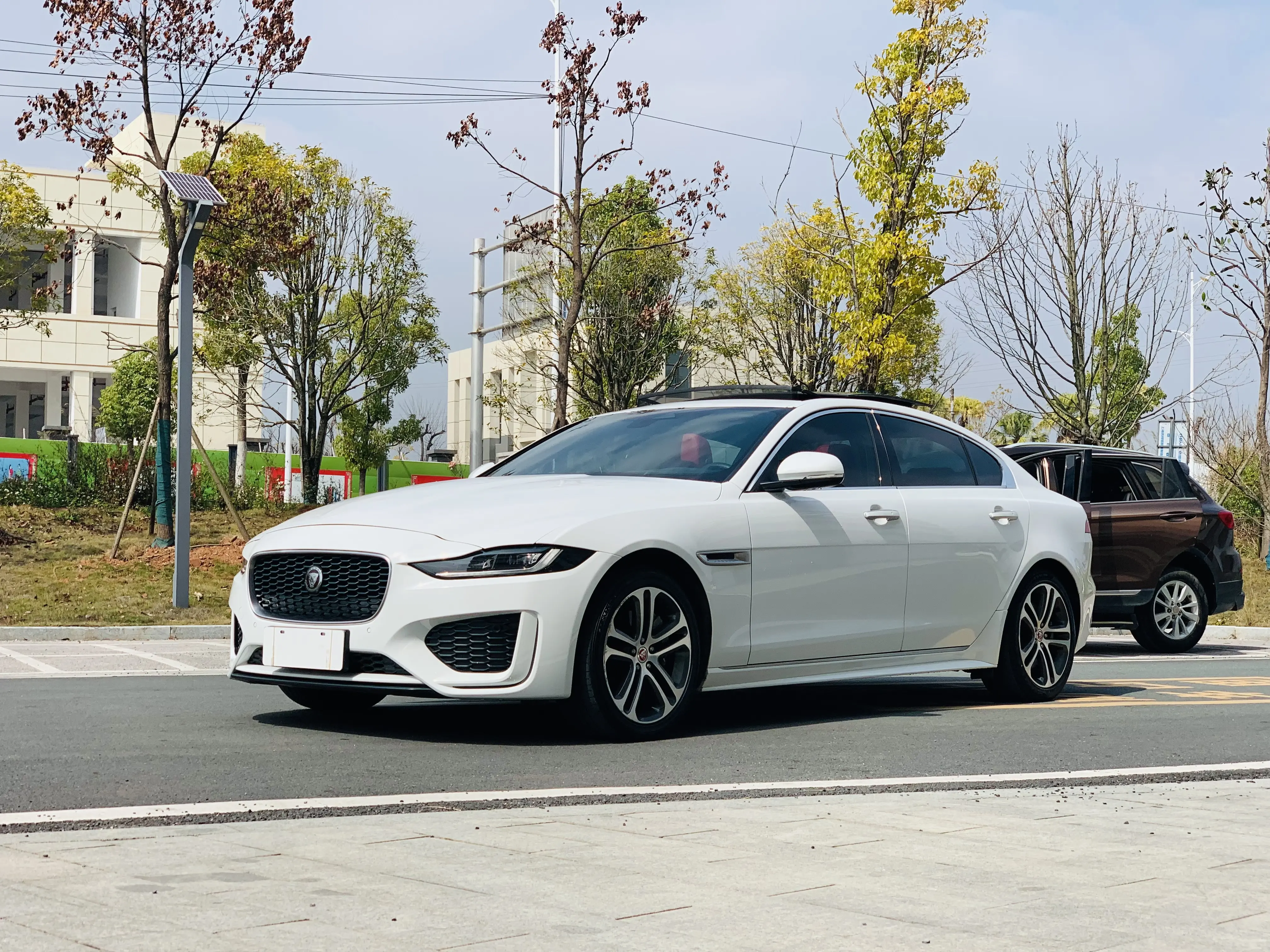 Jaguar XEL