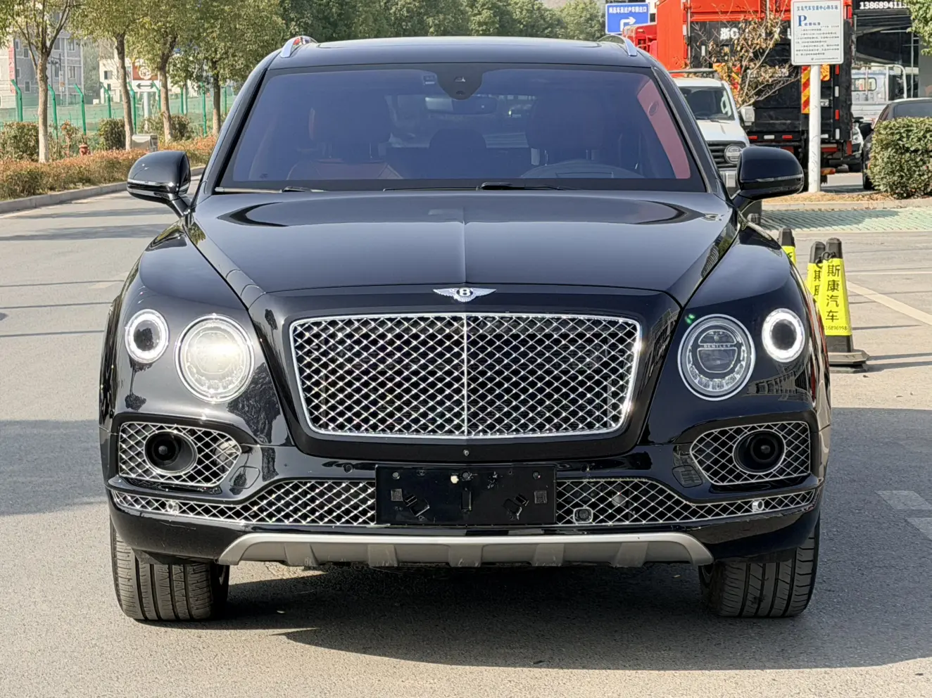 Bentley Bentayga  из Китая