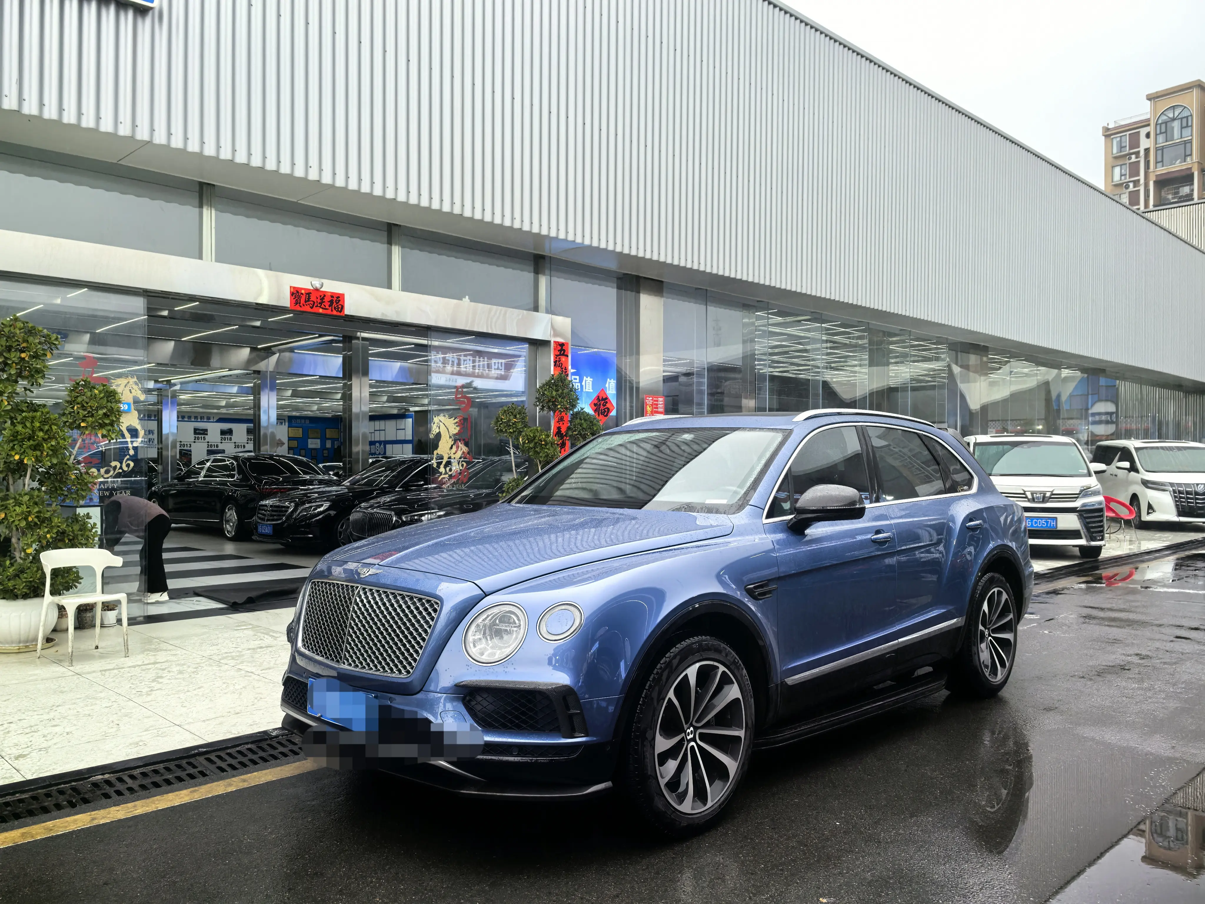 Bentley Bentayga  из Китая