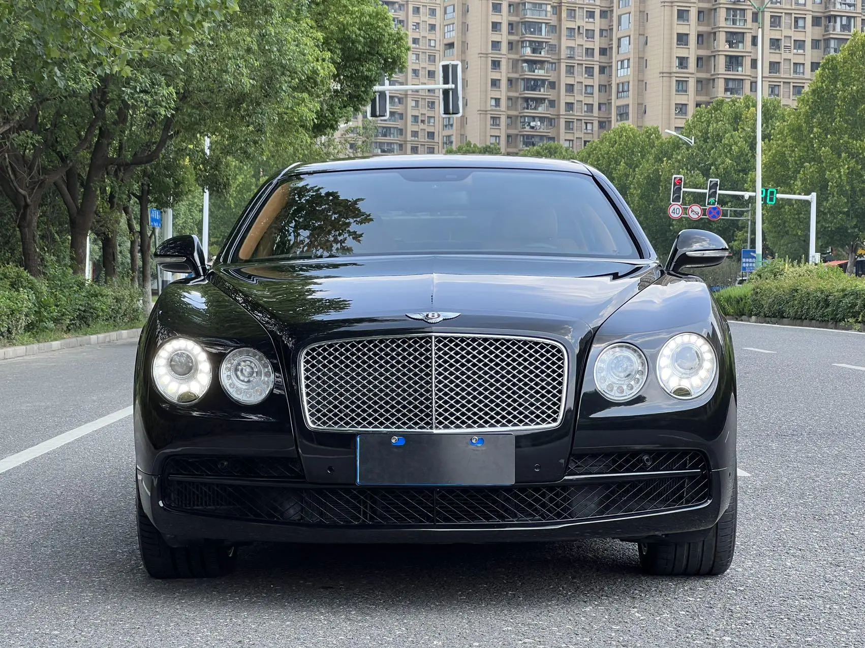 Bentley Galloping  из Китая