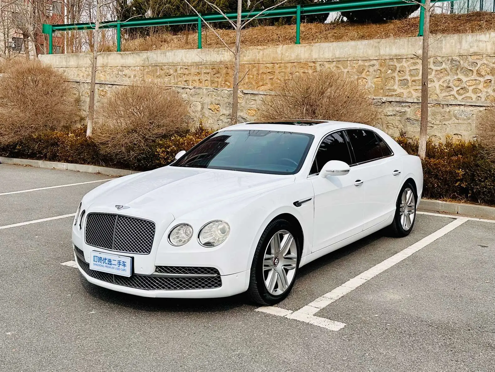 Bentley Galloping  из Китая