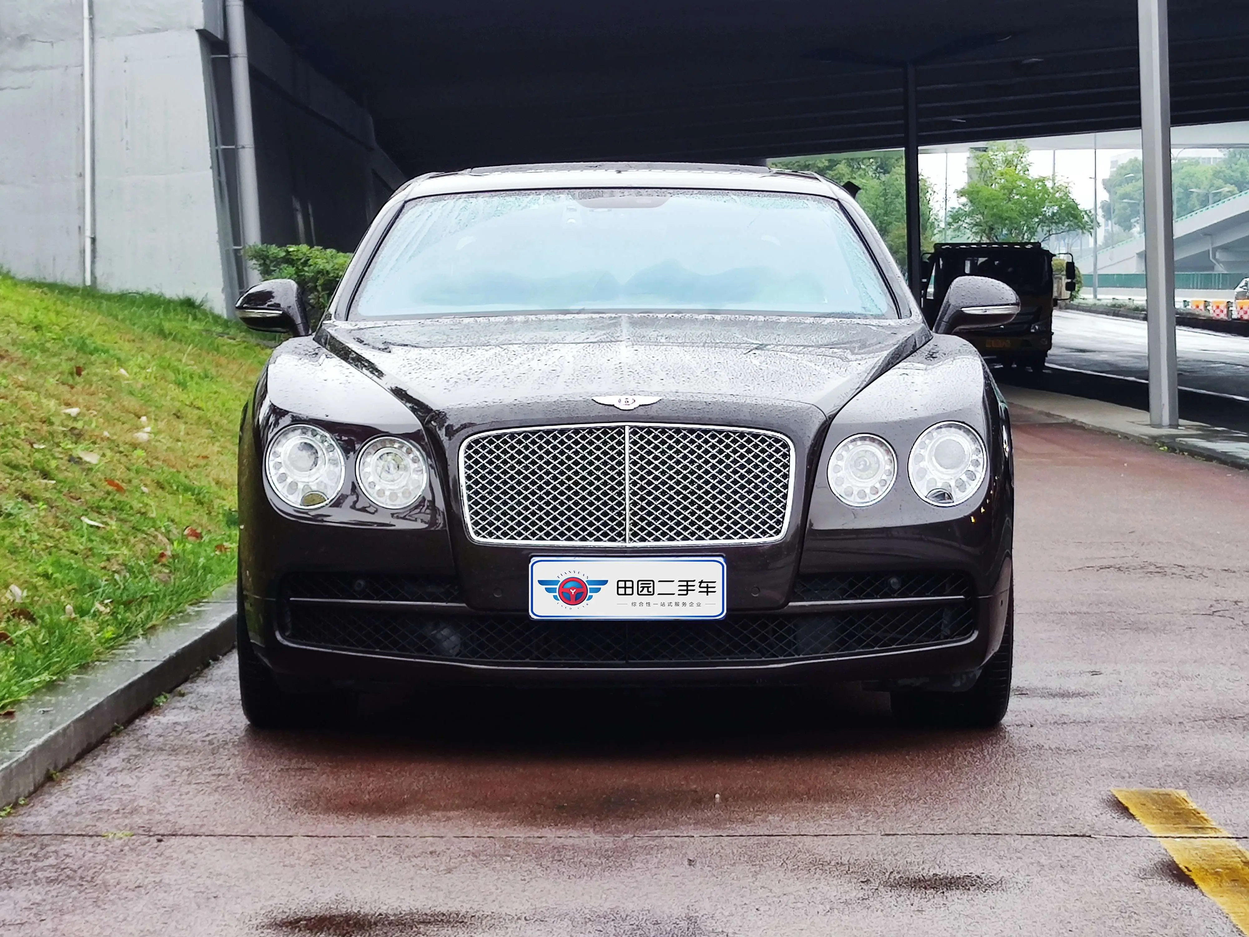 Bentley Galloping  из Китая