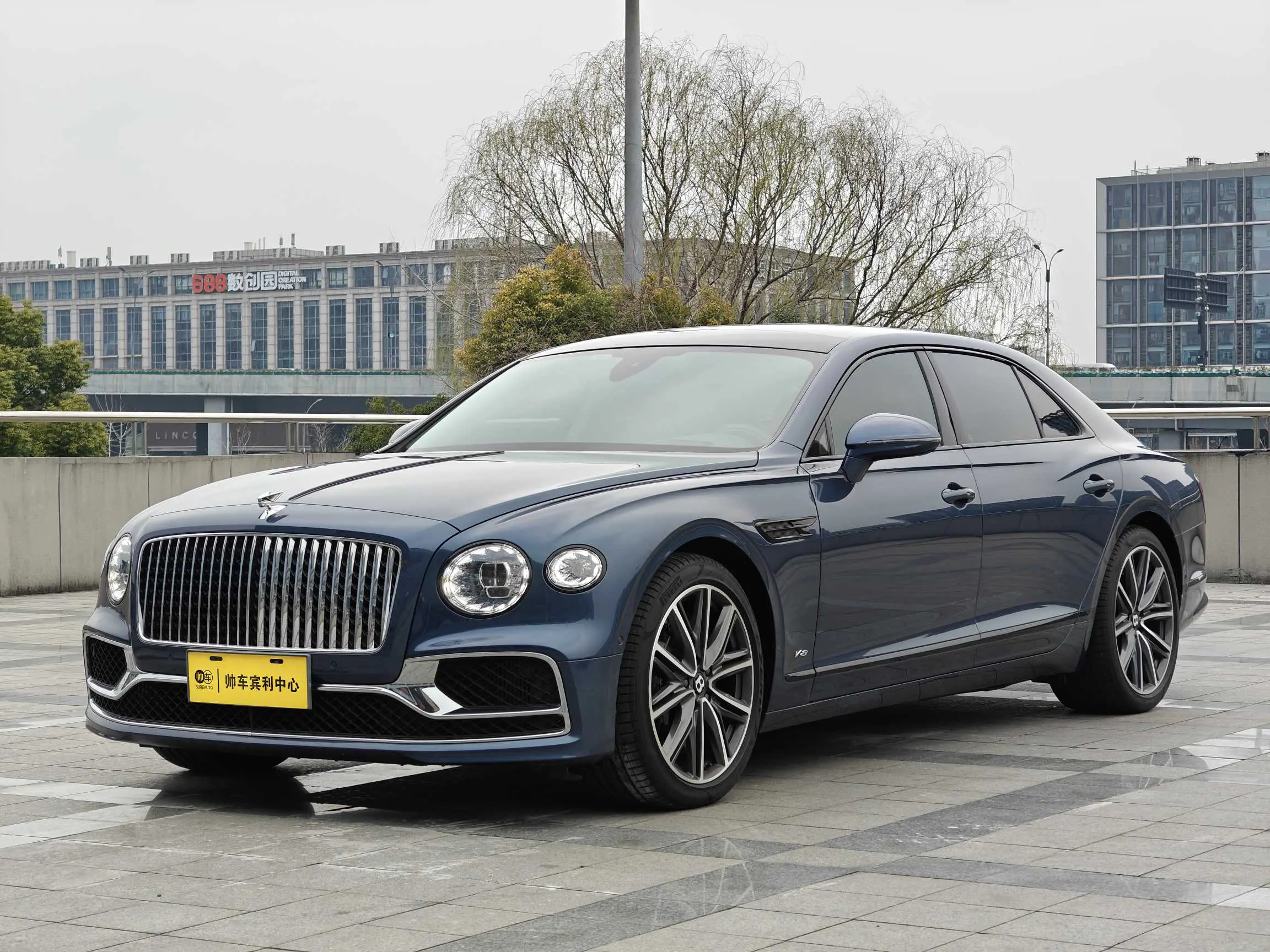 Bentley Galloping  из Китая