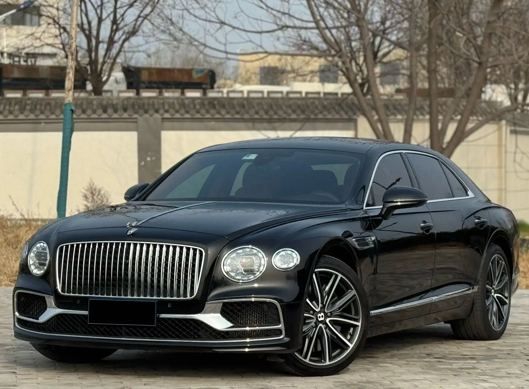 Bentley Galloping  из Китая