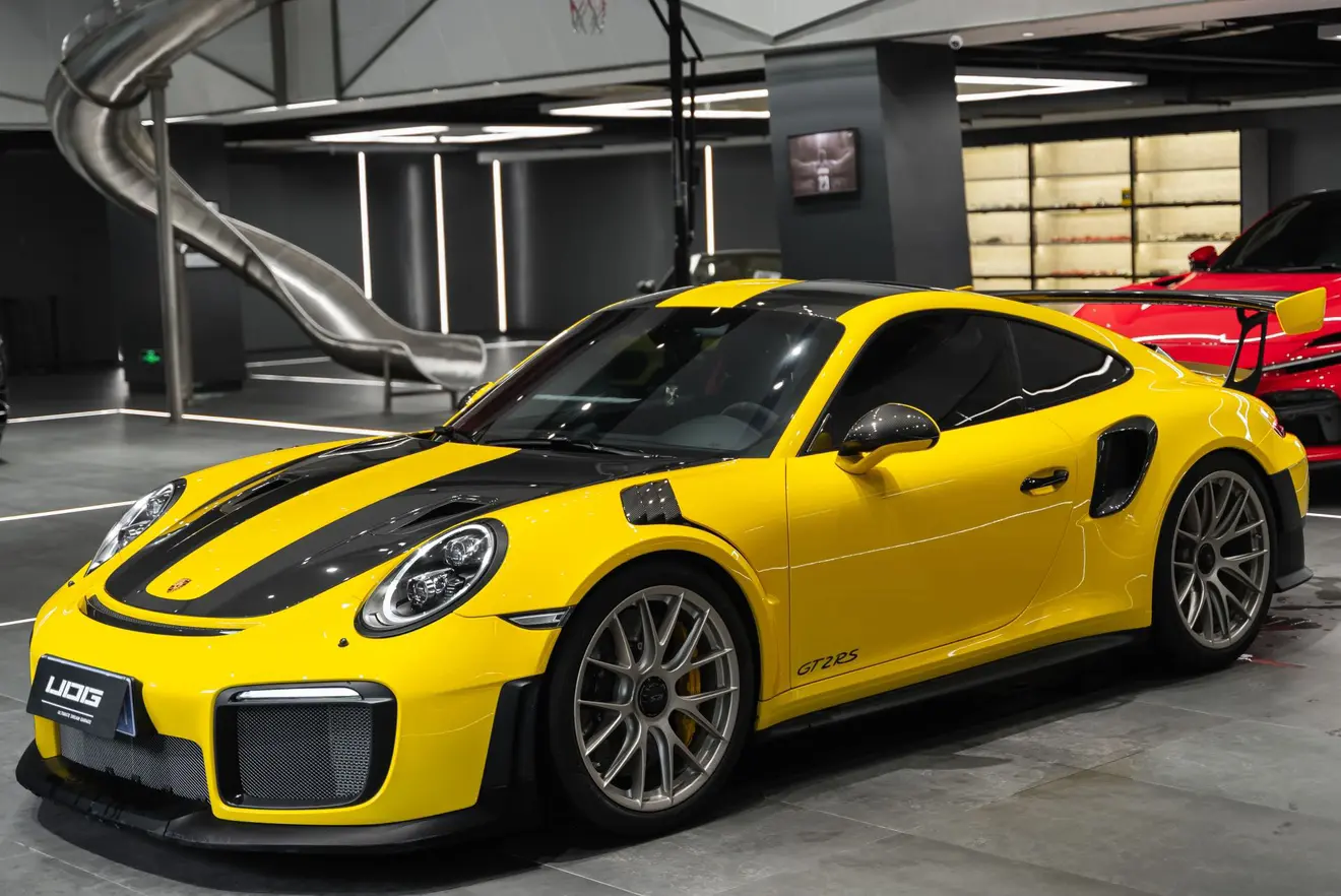 Porsche 911