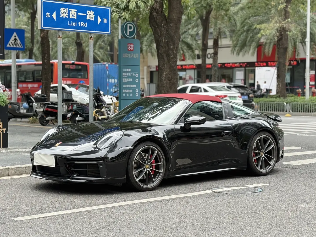 Porsche 911