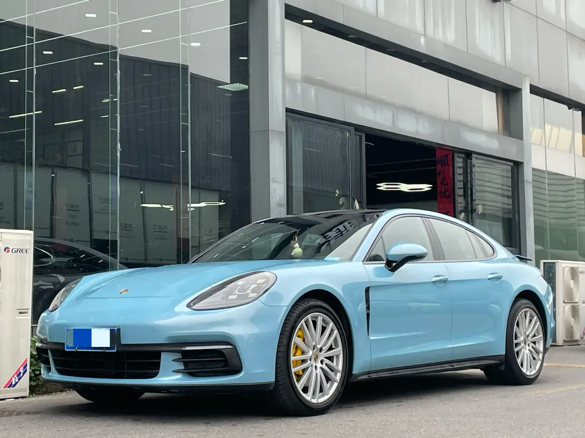 Porsche Panamera  из Китая