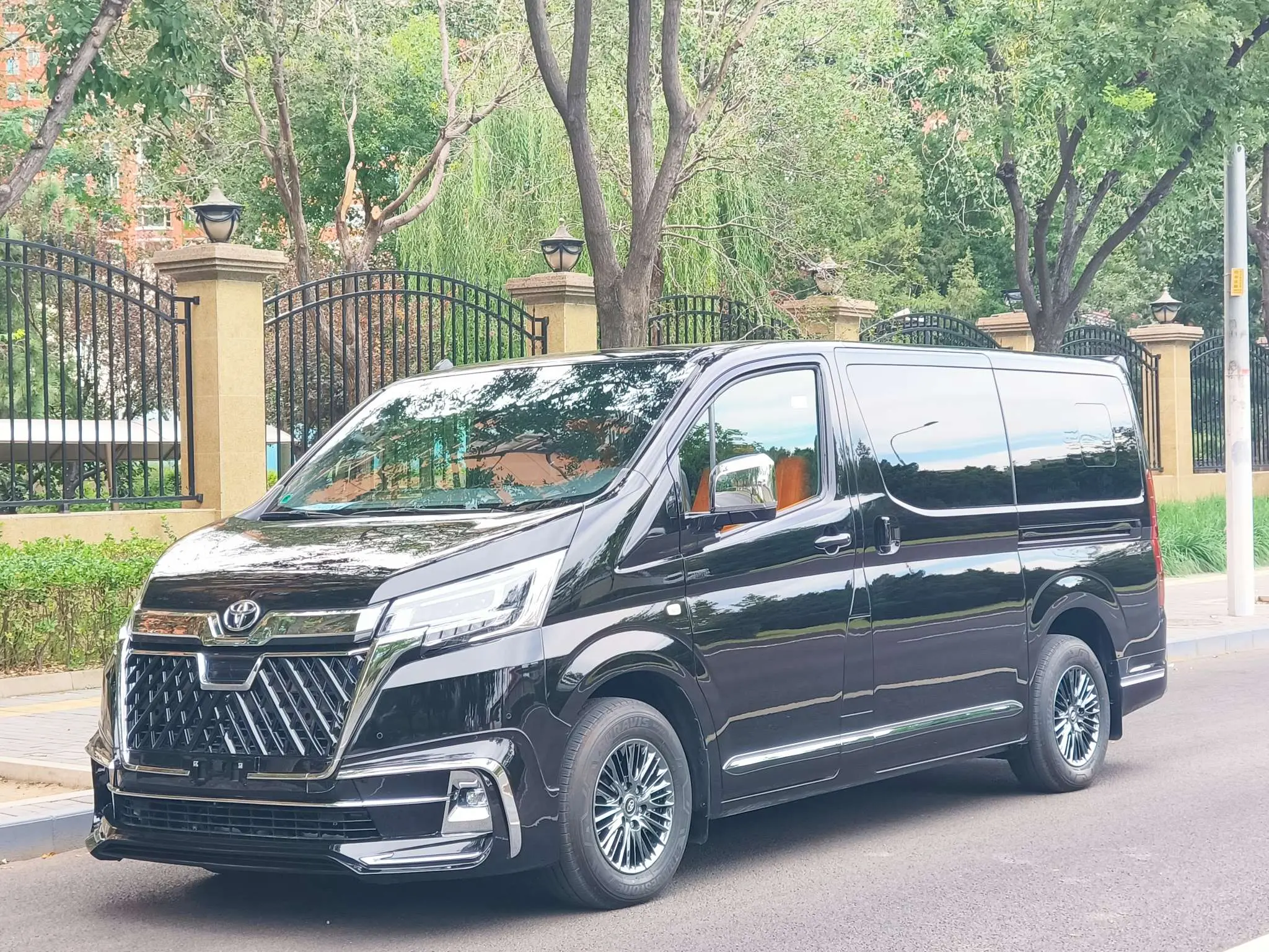 Toyota Granvia