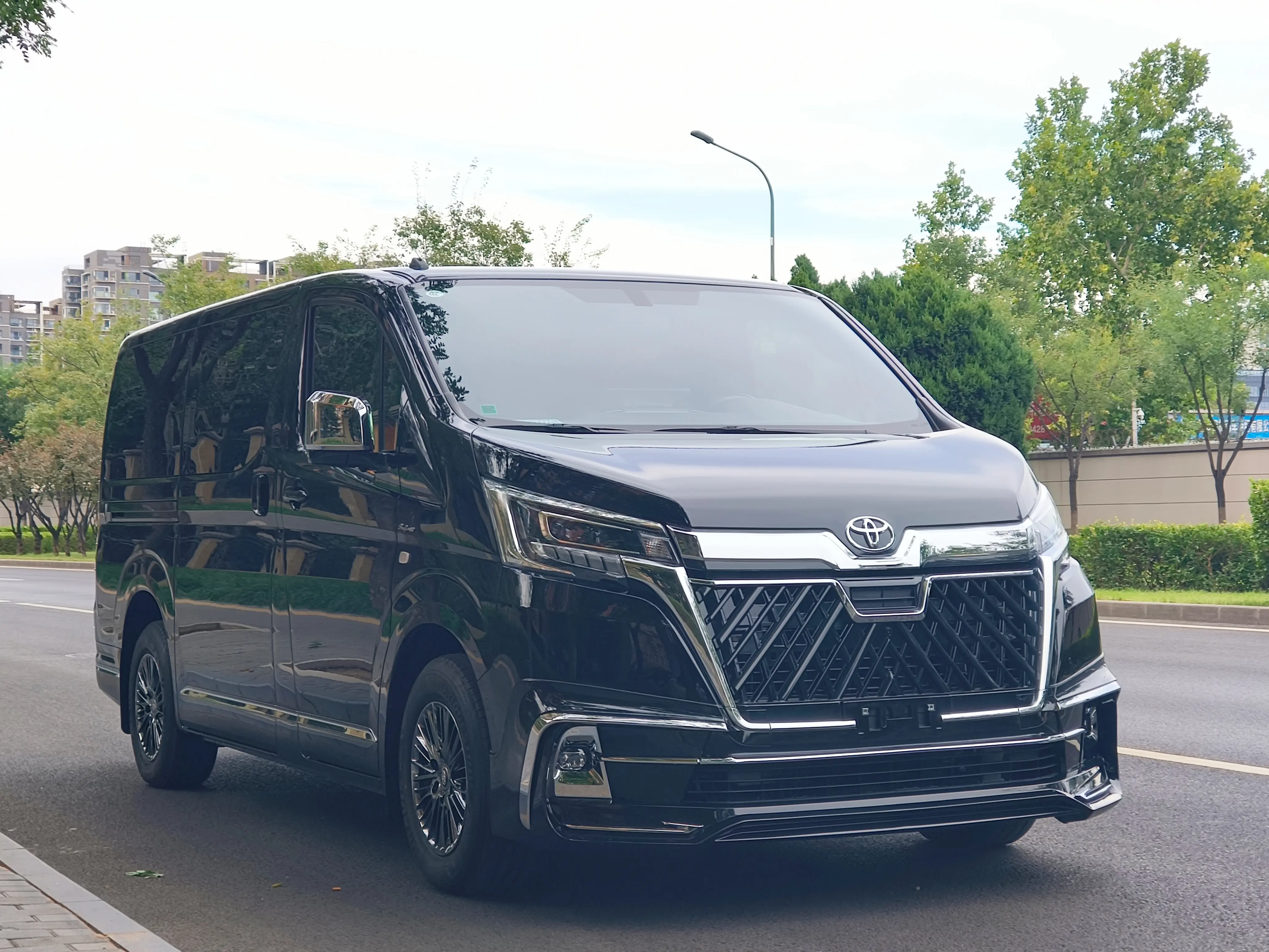 Toyota Granvia