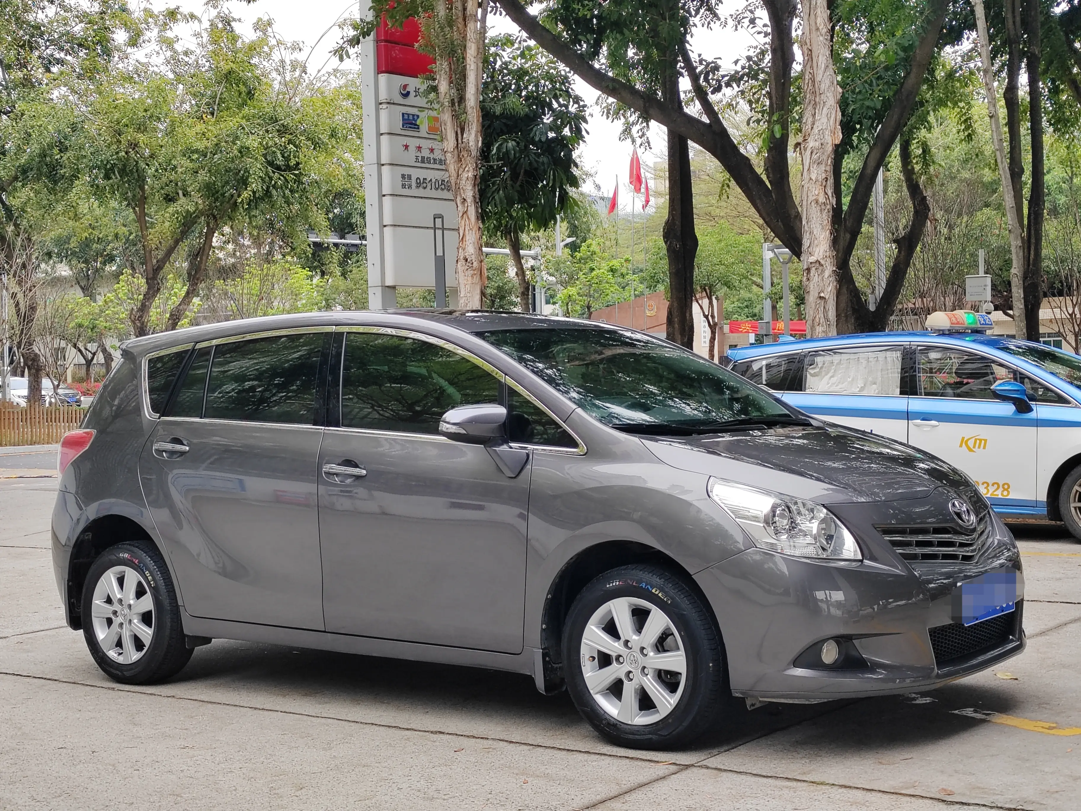 Toyota Verso / EZ  из Китая