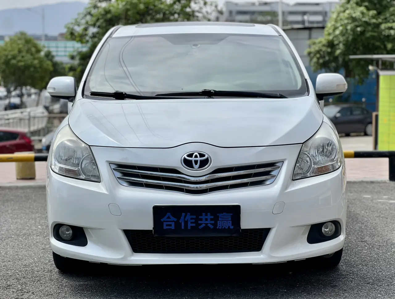 Toyota Verso / EZ  из Китая