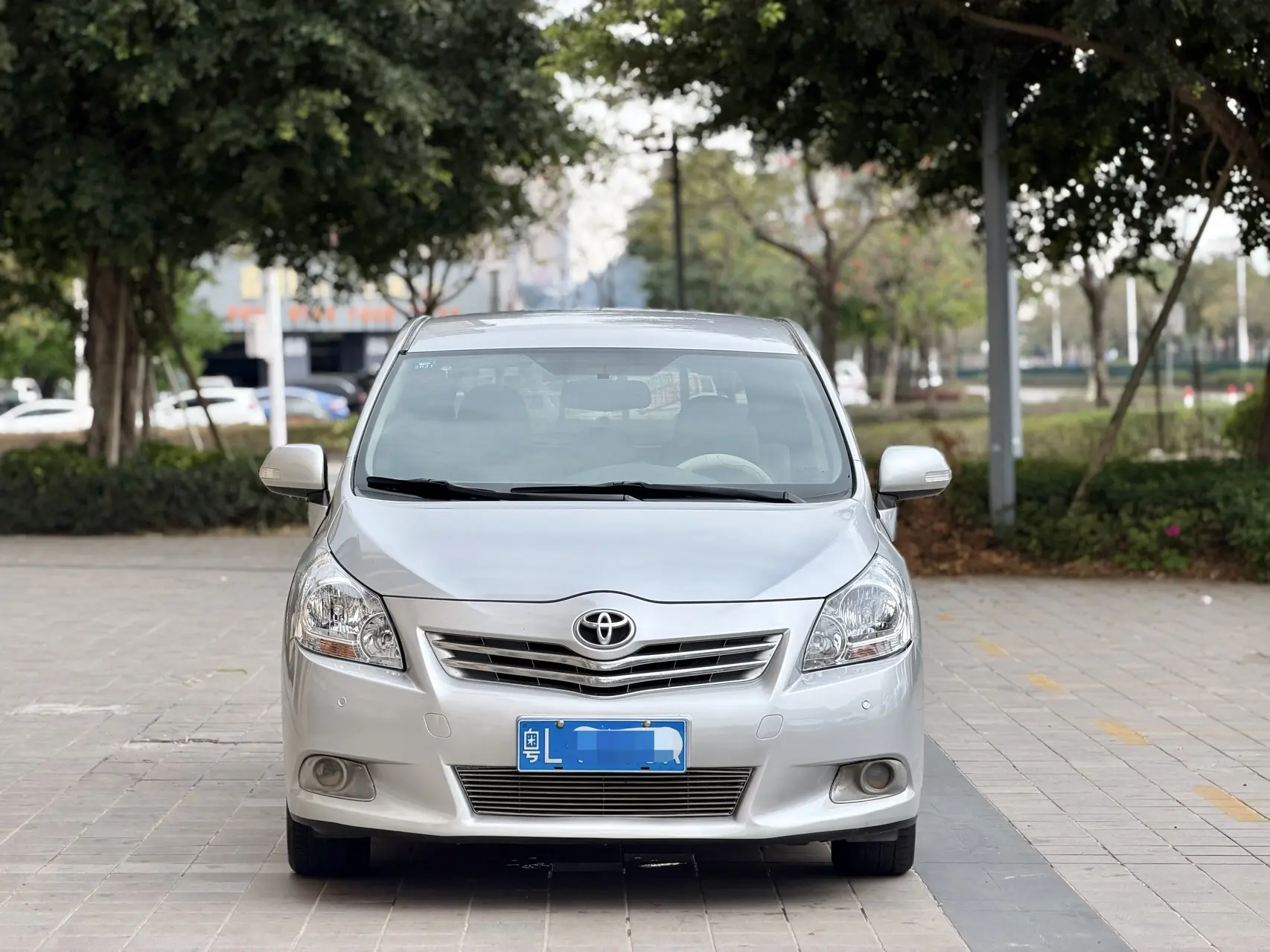 Toyota Verso / EZ  из Китая