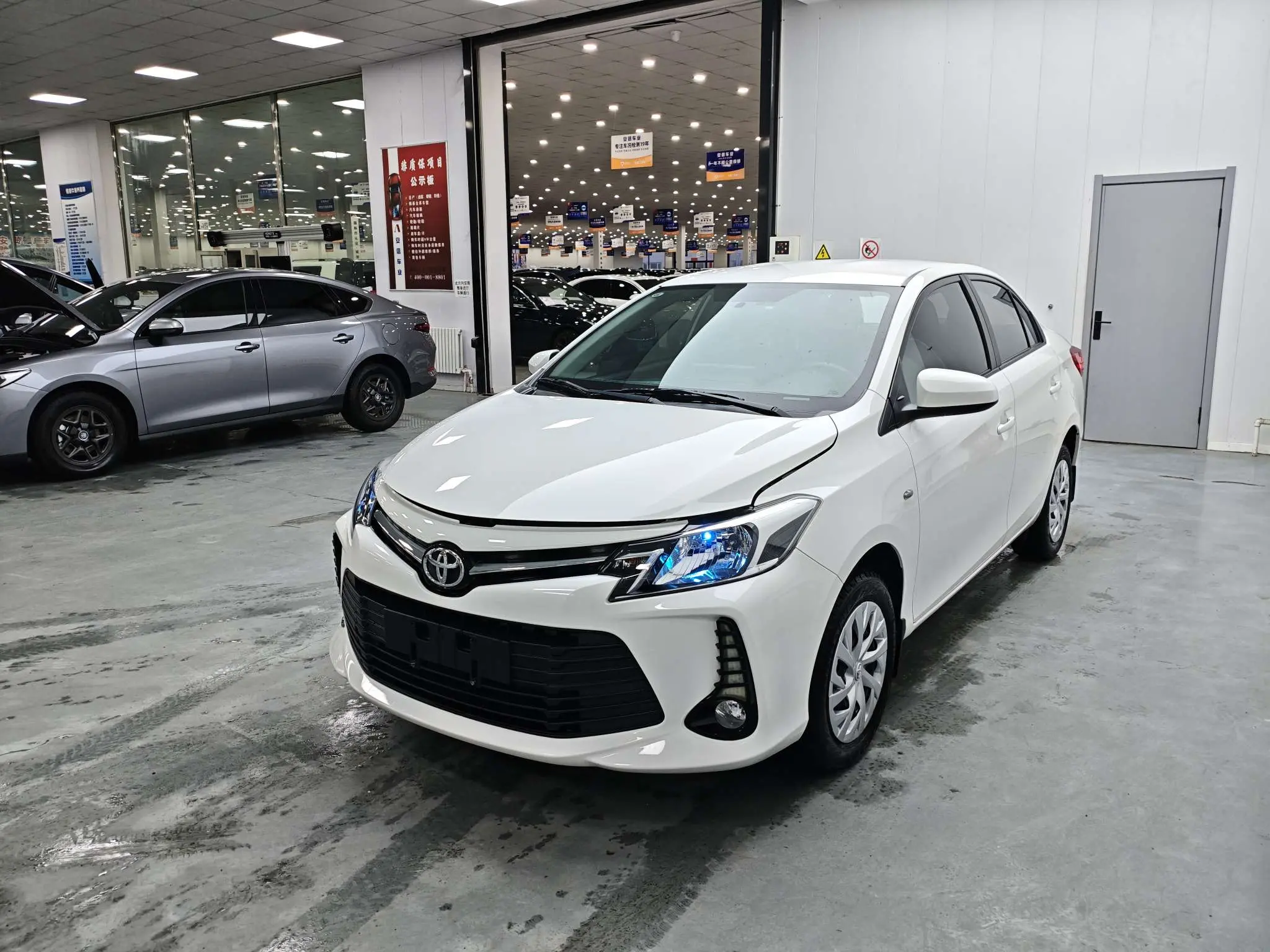 Toyota Vios  из Китая