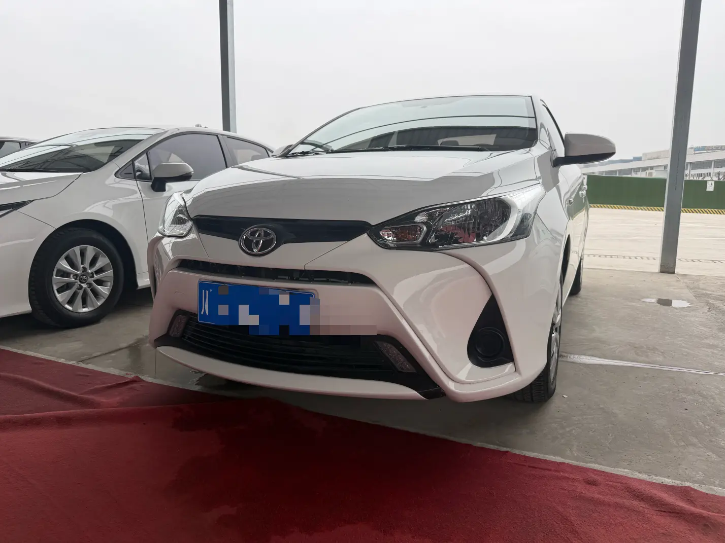 Toyota YARiS L Enjoy  из Китая