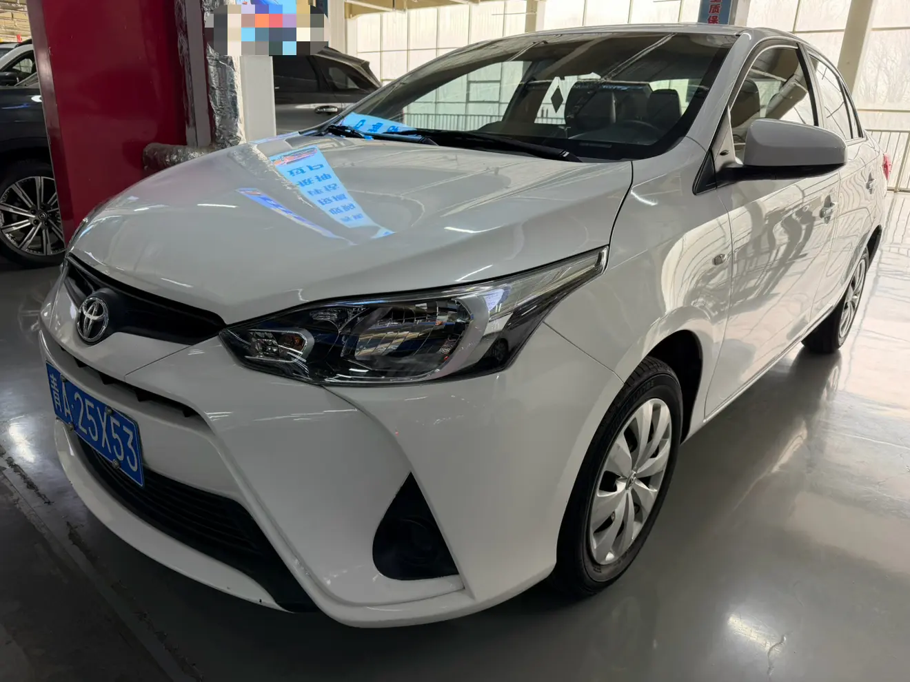 Toyota YARiS L Enjoy  из Китая