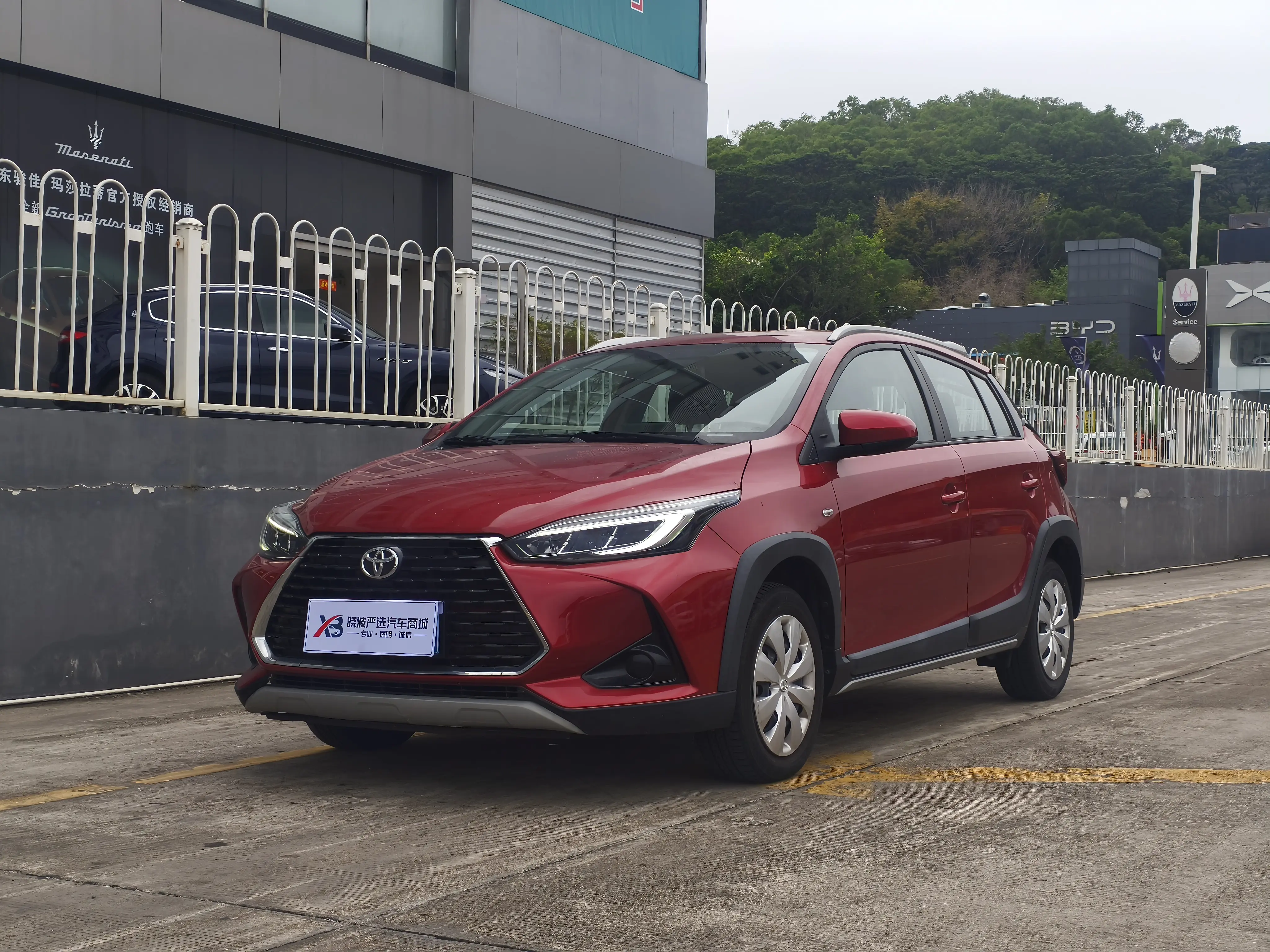 Toyota Yaris L  из Китая