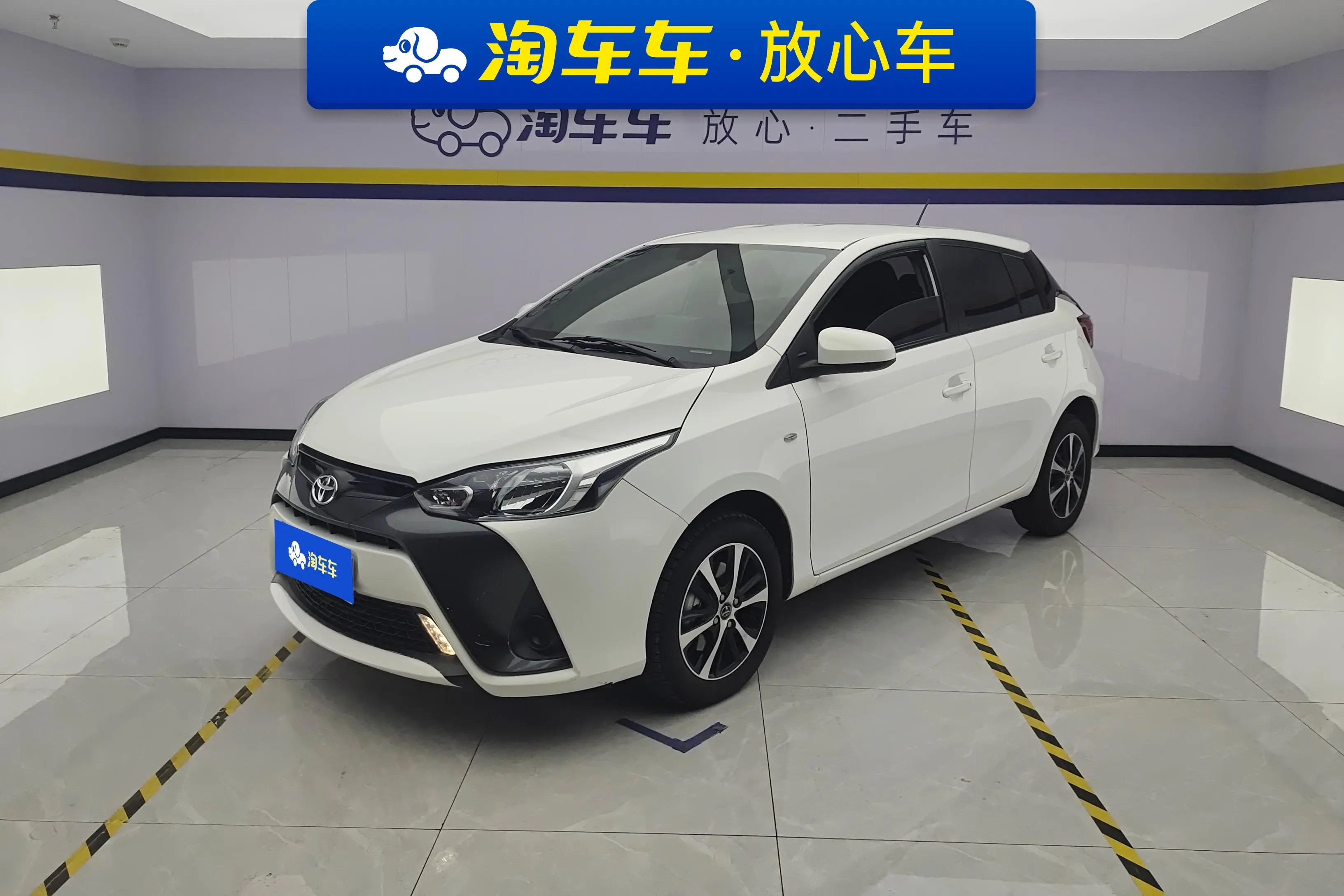 Toyota Yaris L  из Китая