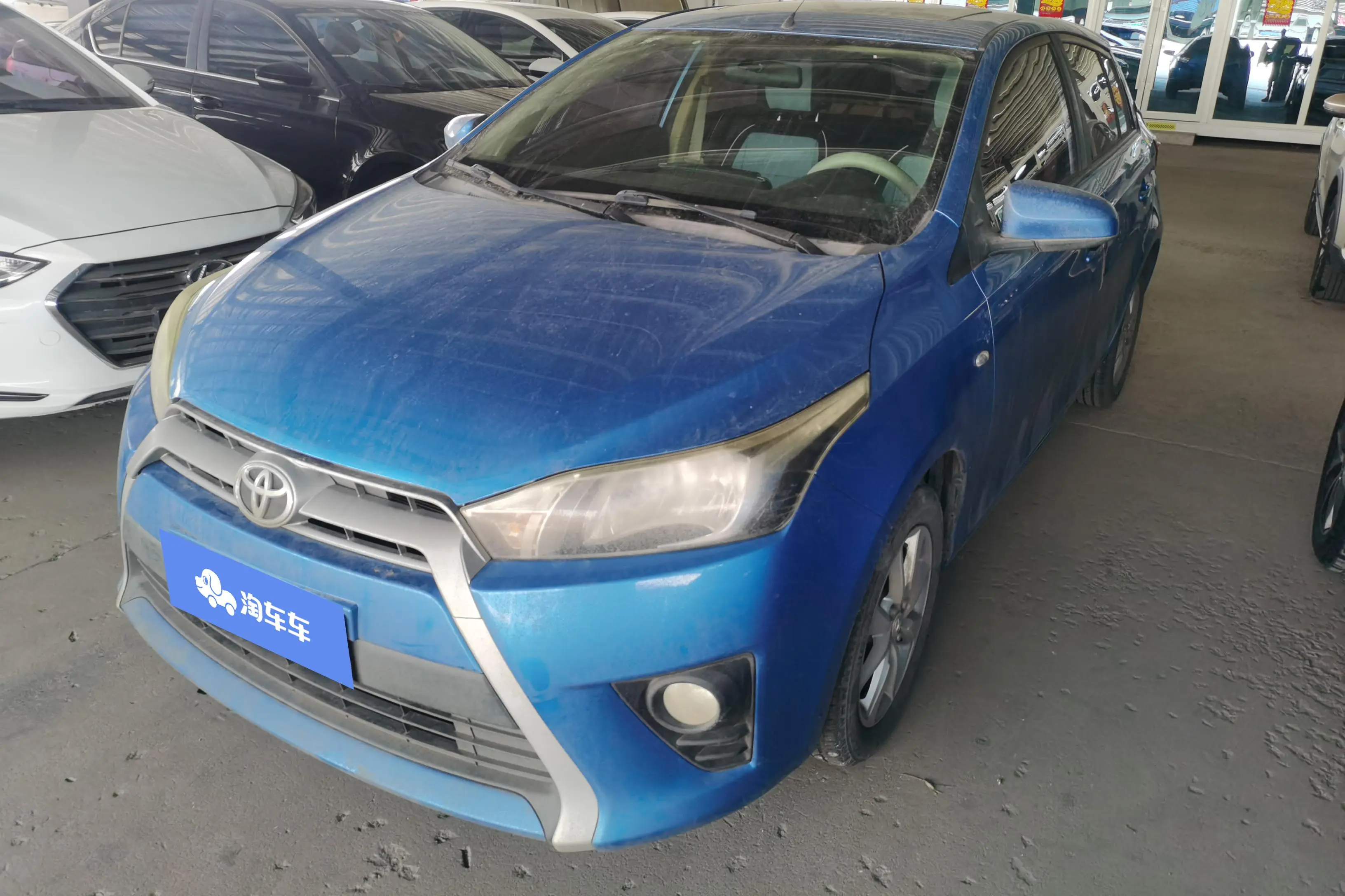 Toyota Yaris L  из Китая