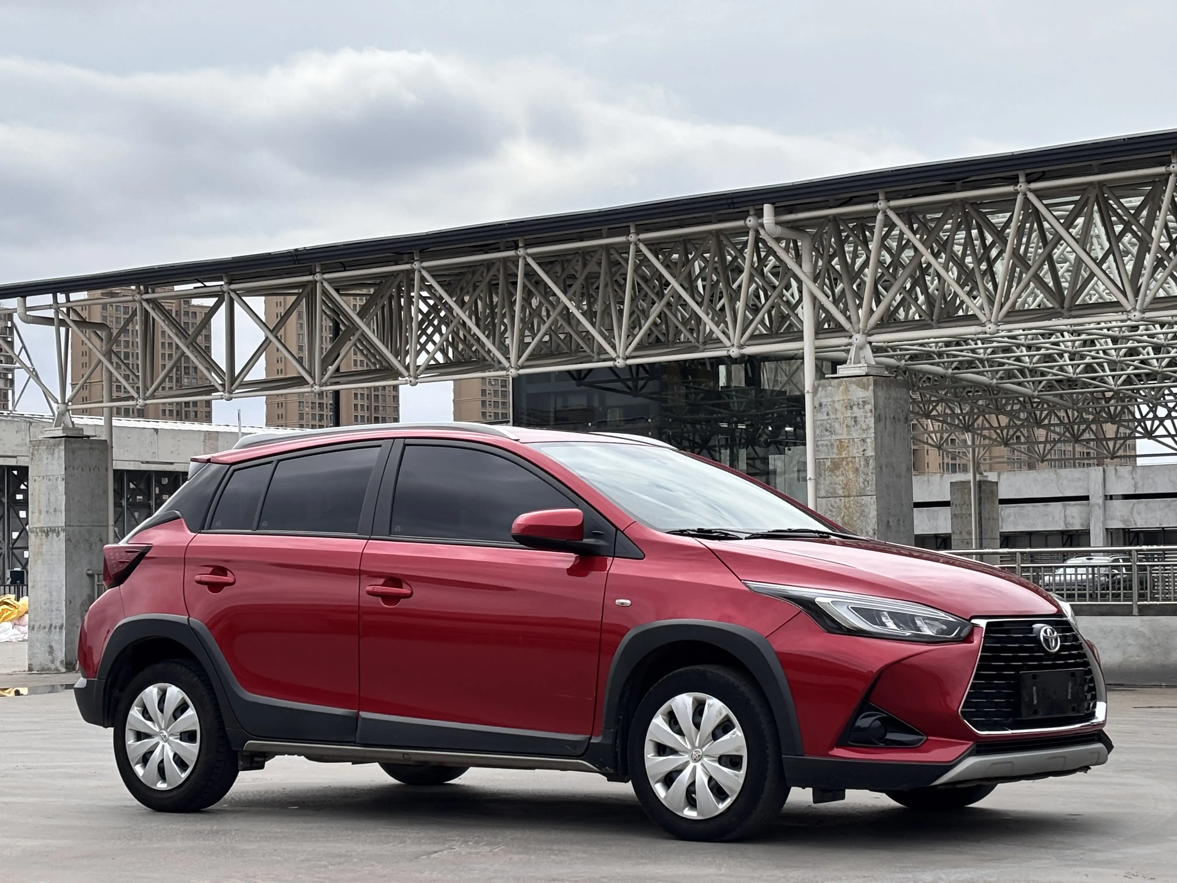 Toyota Yaris L  из Китая