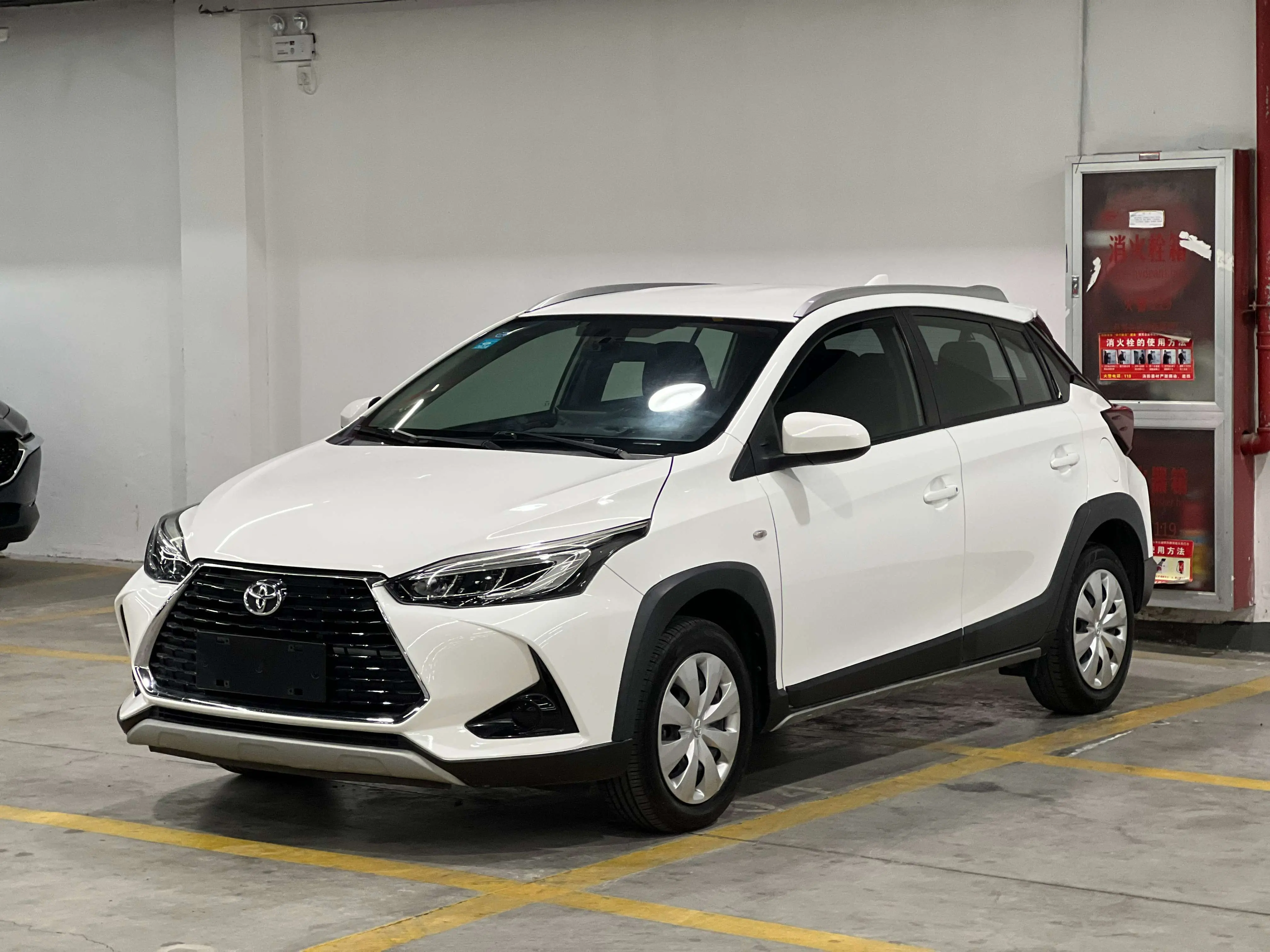Toyota Yaris L