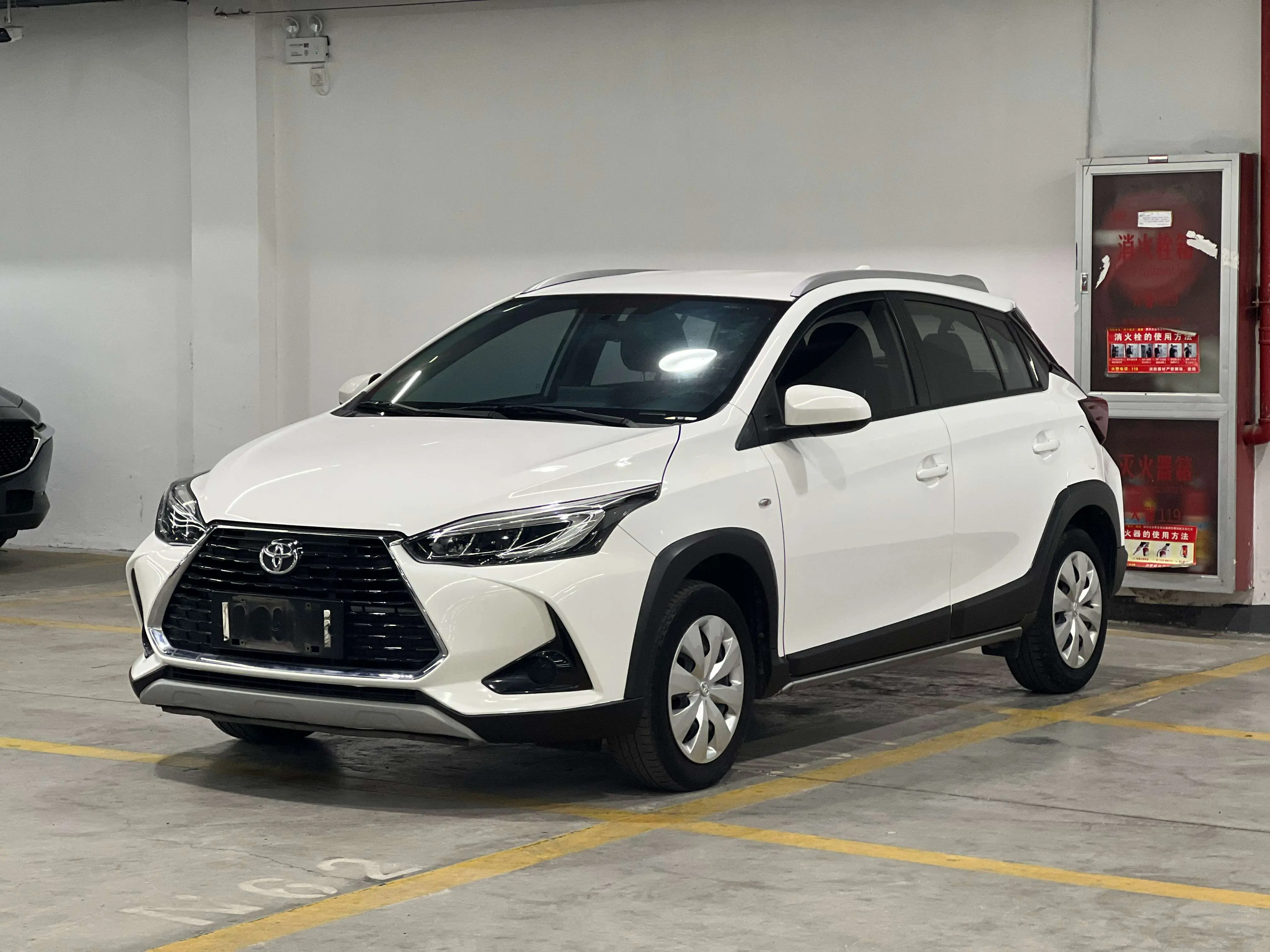 Toyota Yaris L
