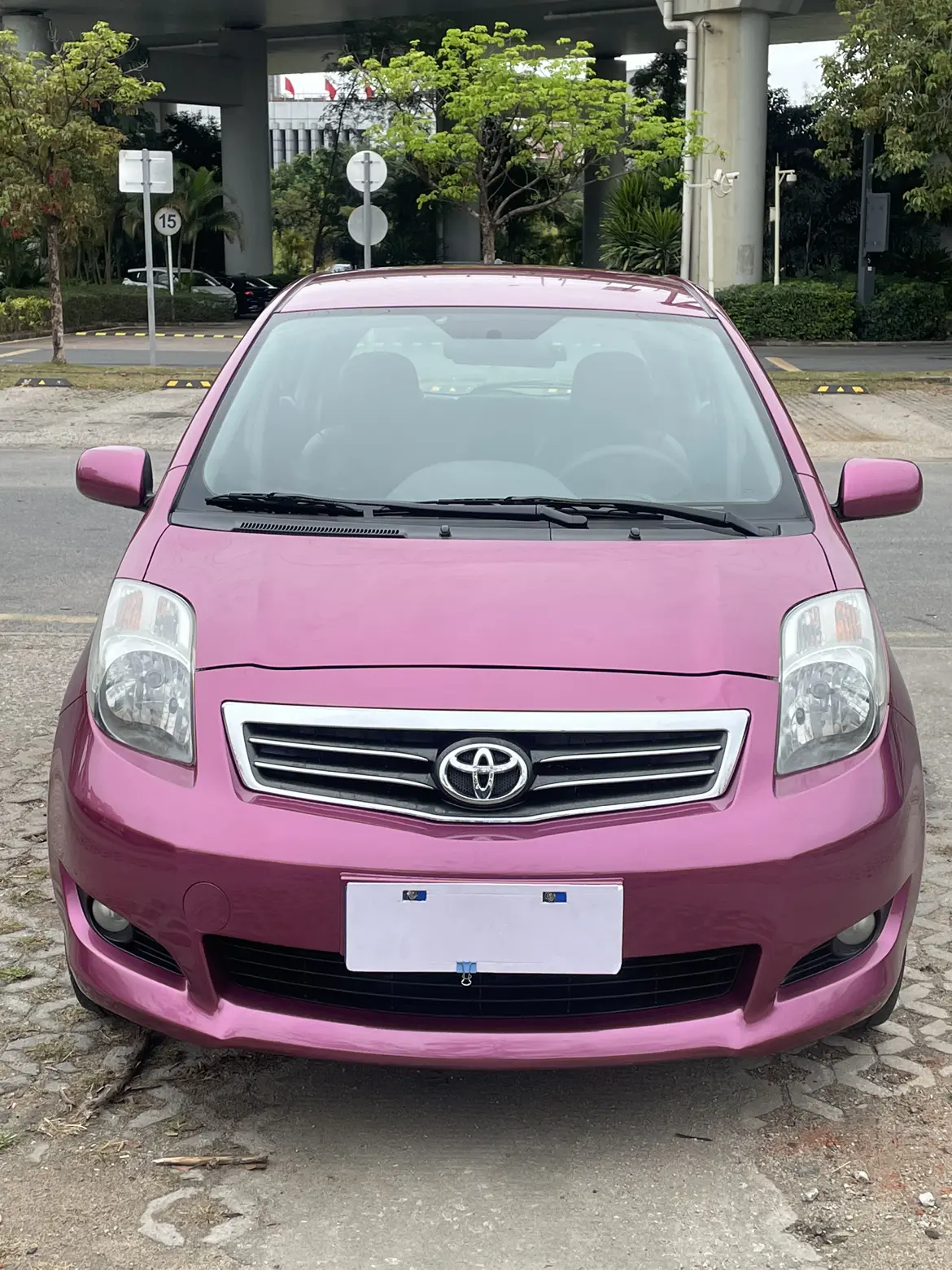 Toyota Yaris  из Китая