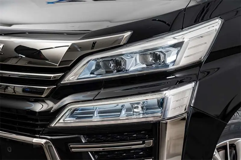 Toyota Crown Wellfire