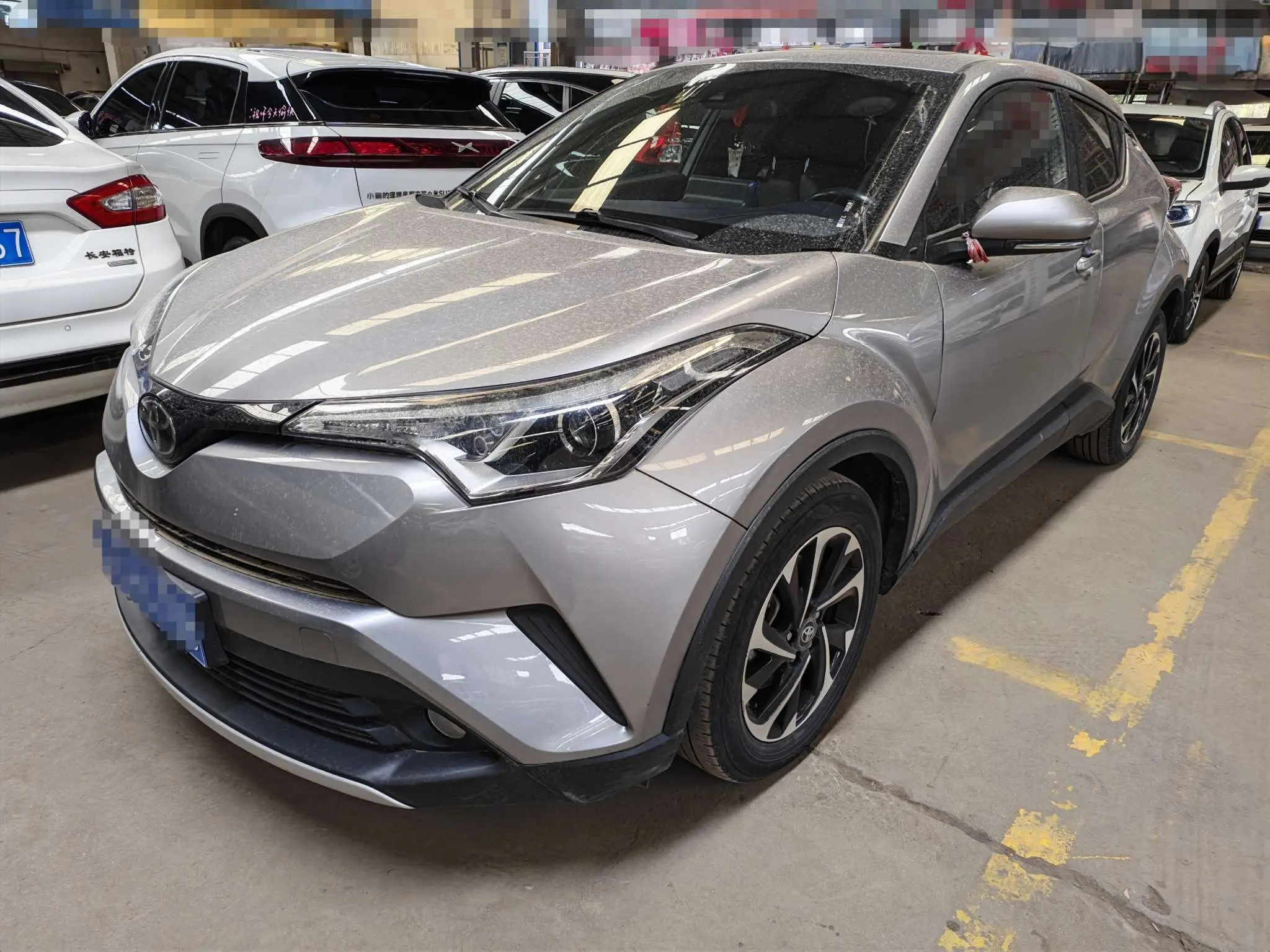 Toyota C-HR Hybrid (Yize IZOA)  из Китая