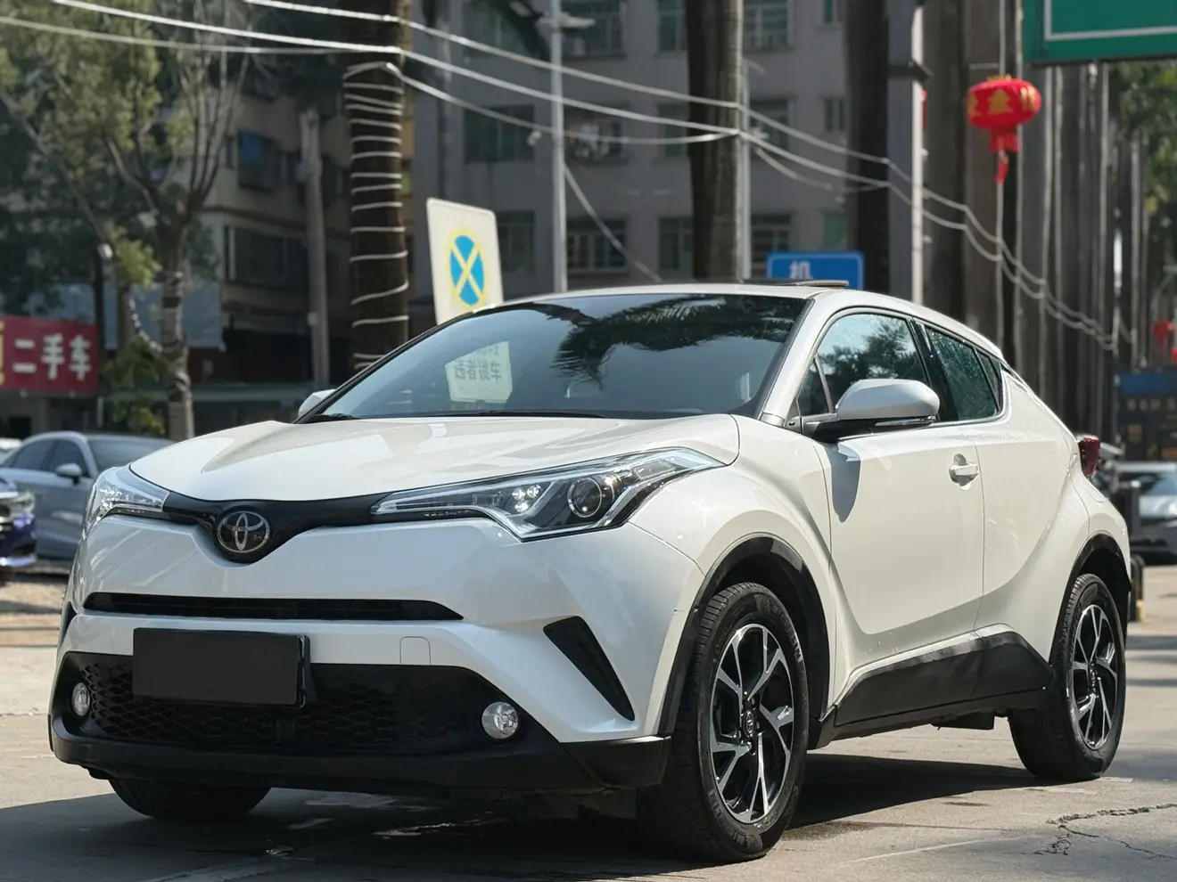Toyota C-HR  из Китая