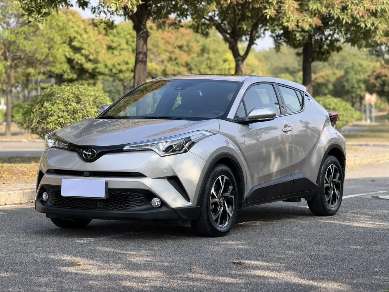 Toyota C-HR  из Китая