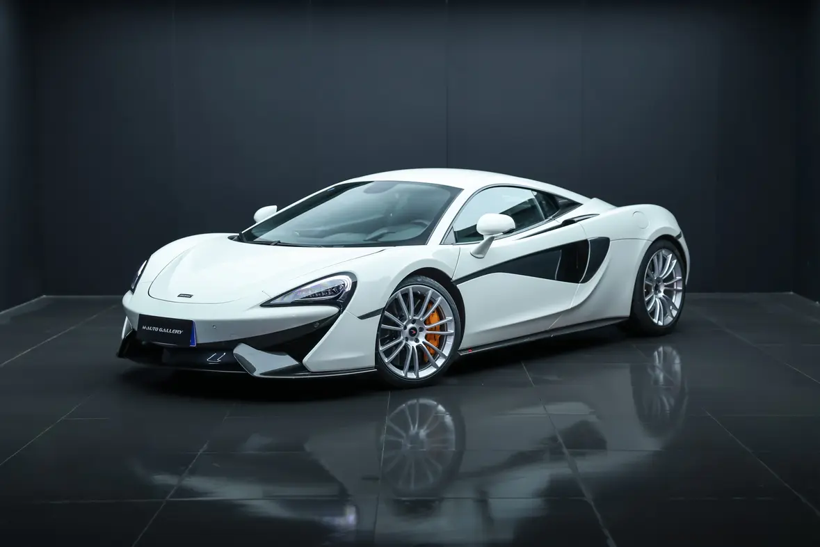 McLaren 570S