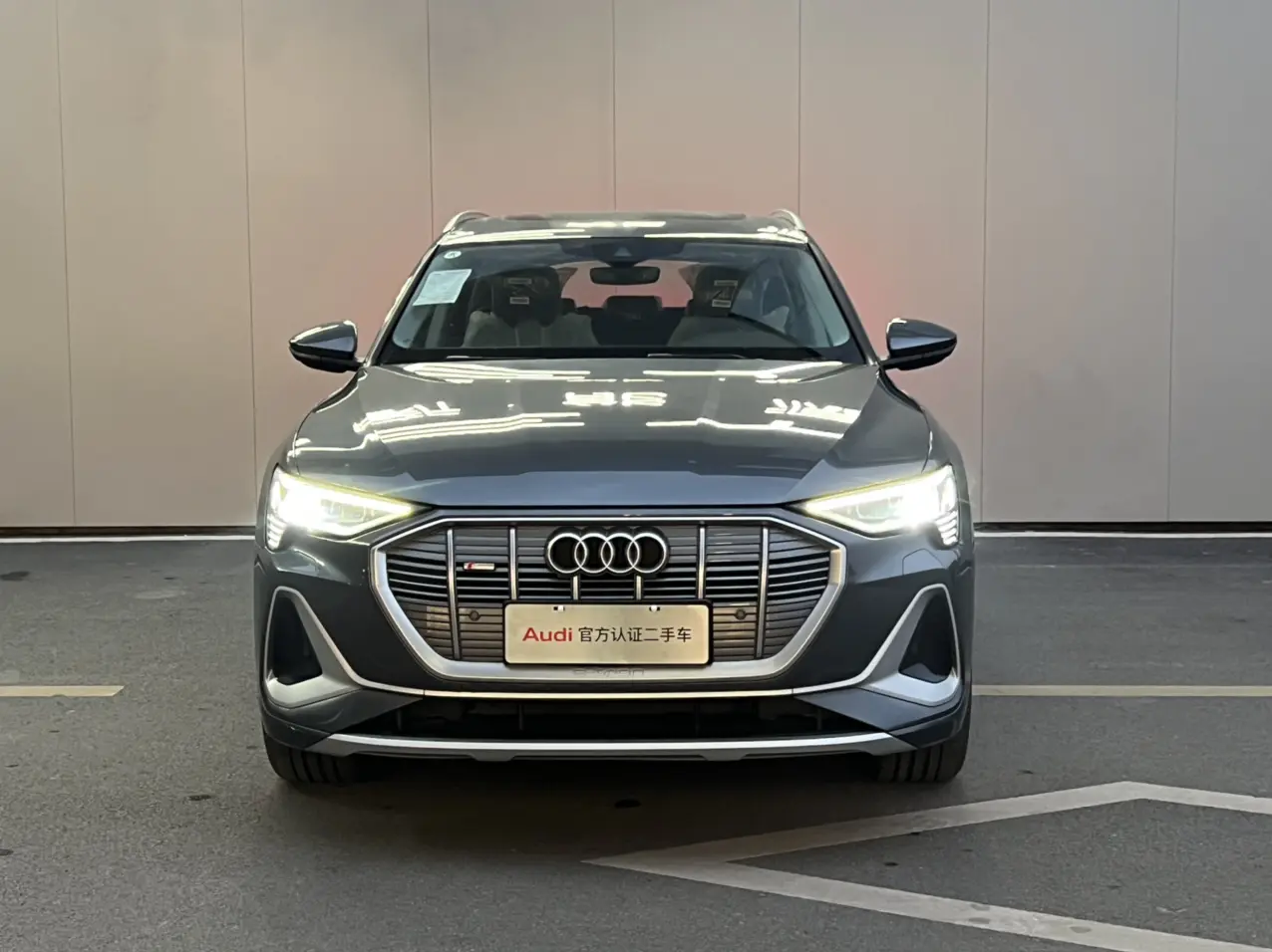 Audi e-tron  из Китая