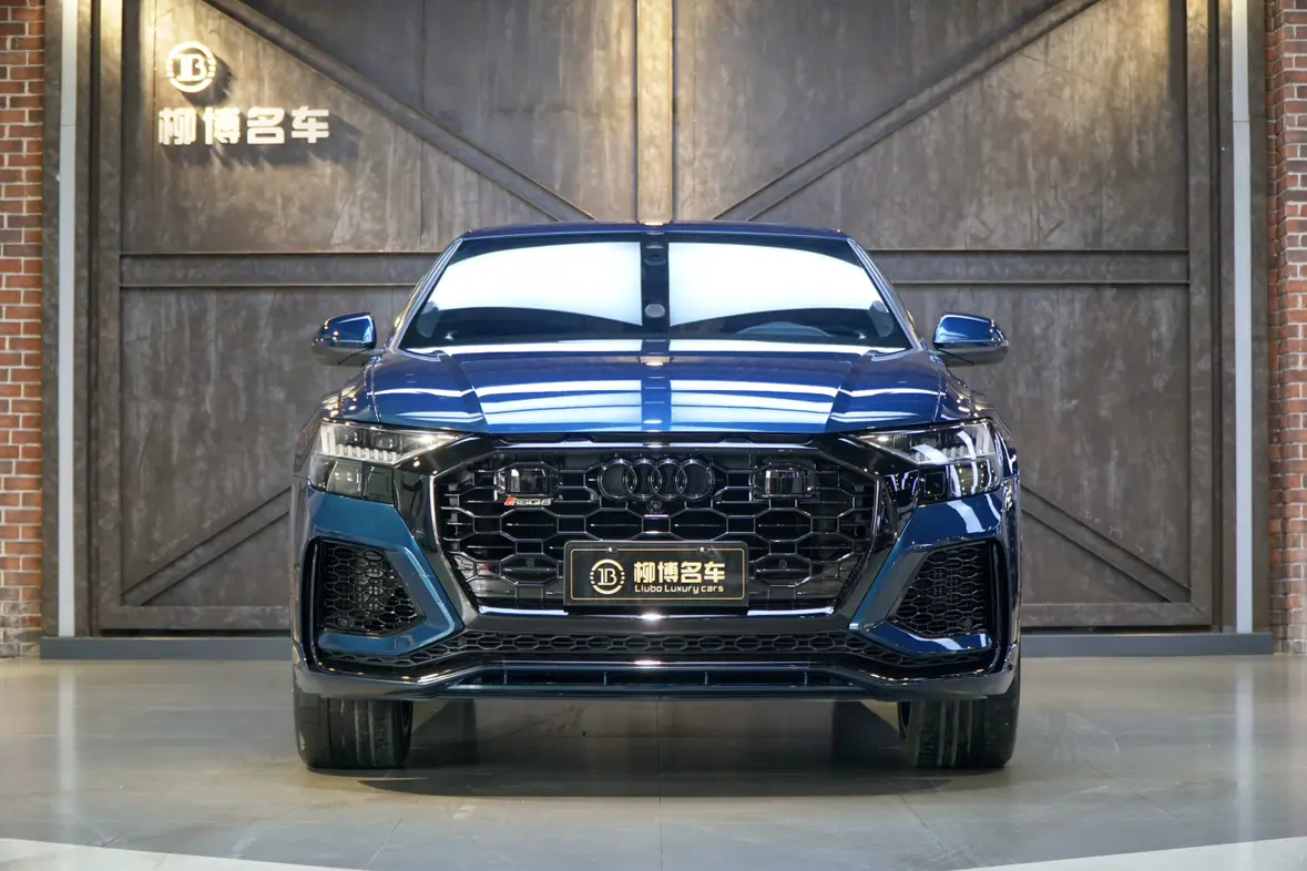 Audi Q8  из Китая