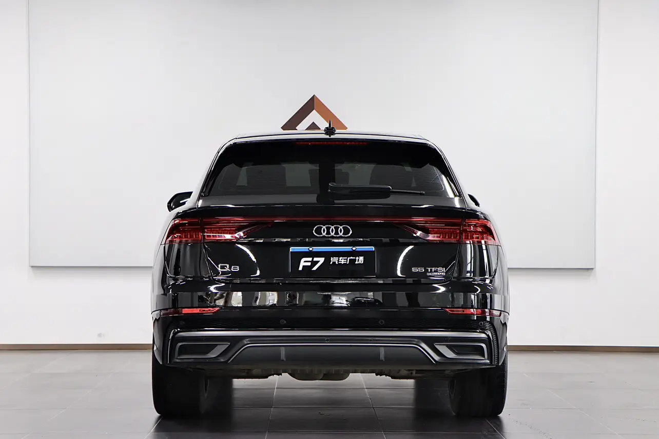 Audi Q8  из Китая