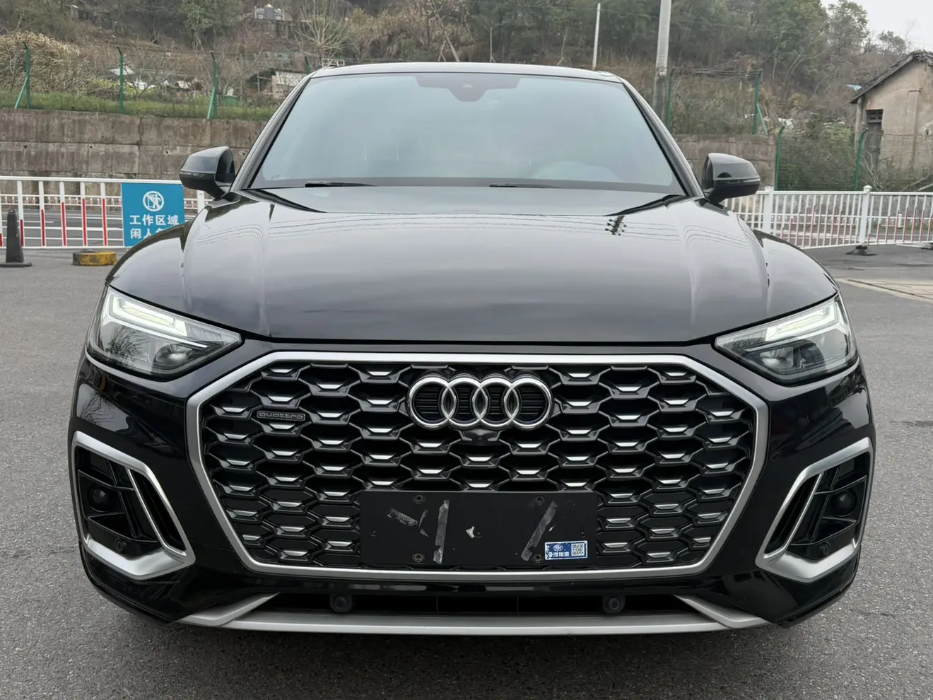 Audi Q5L Sportback  из Китая