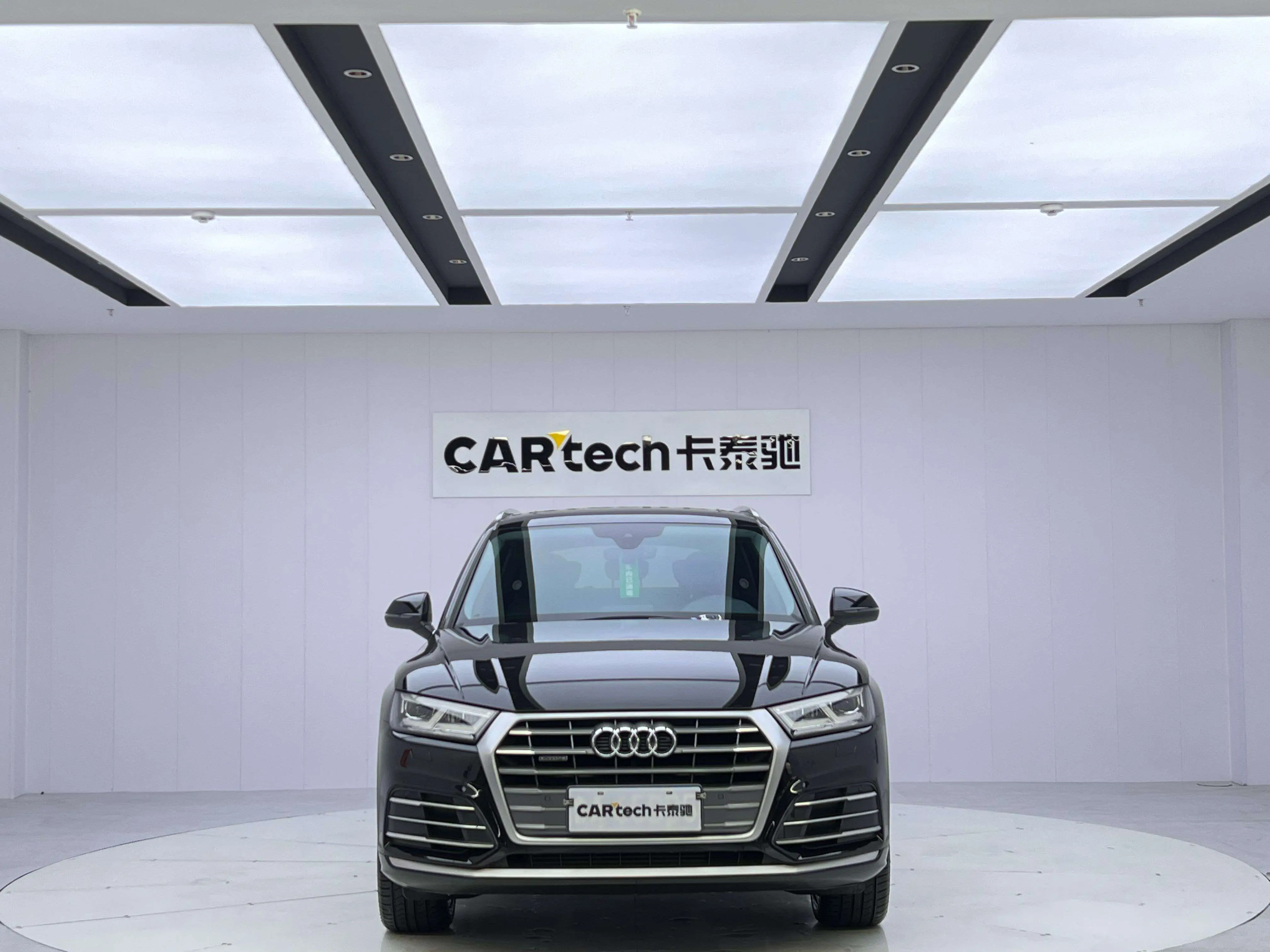 Audi Q5L Sportback  из Китая