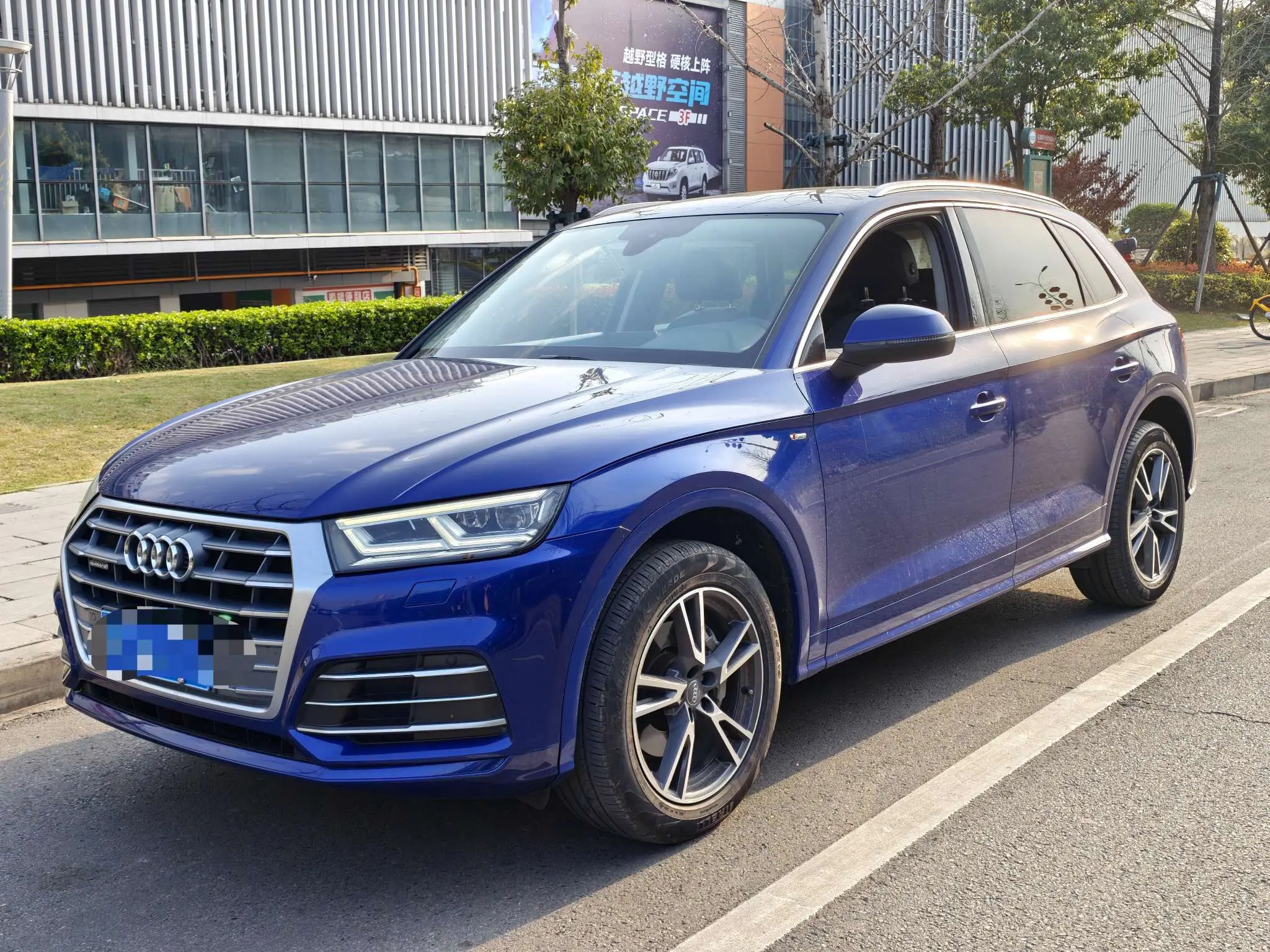 Audi Q5L  из Китая