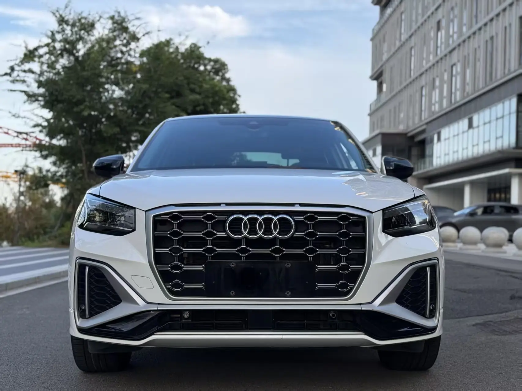 Audi Q2L  из Китая