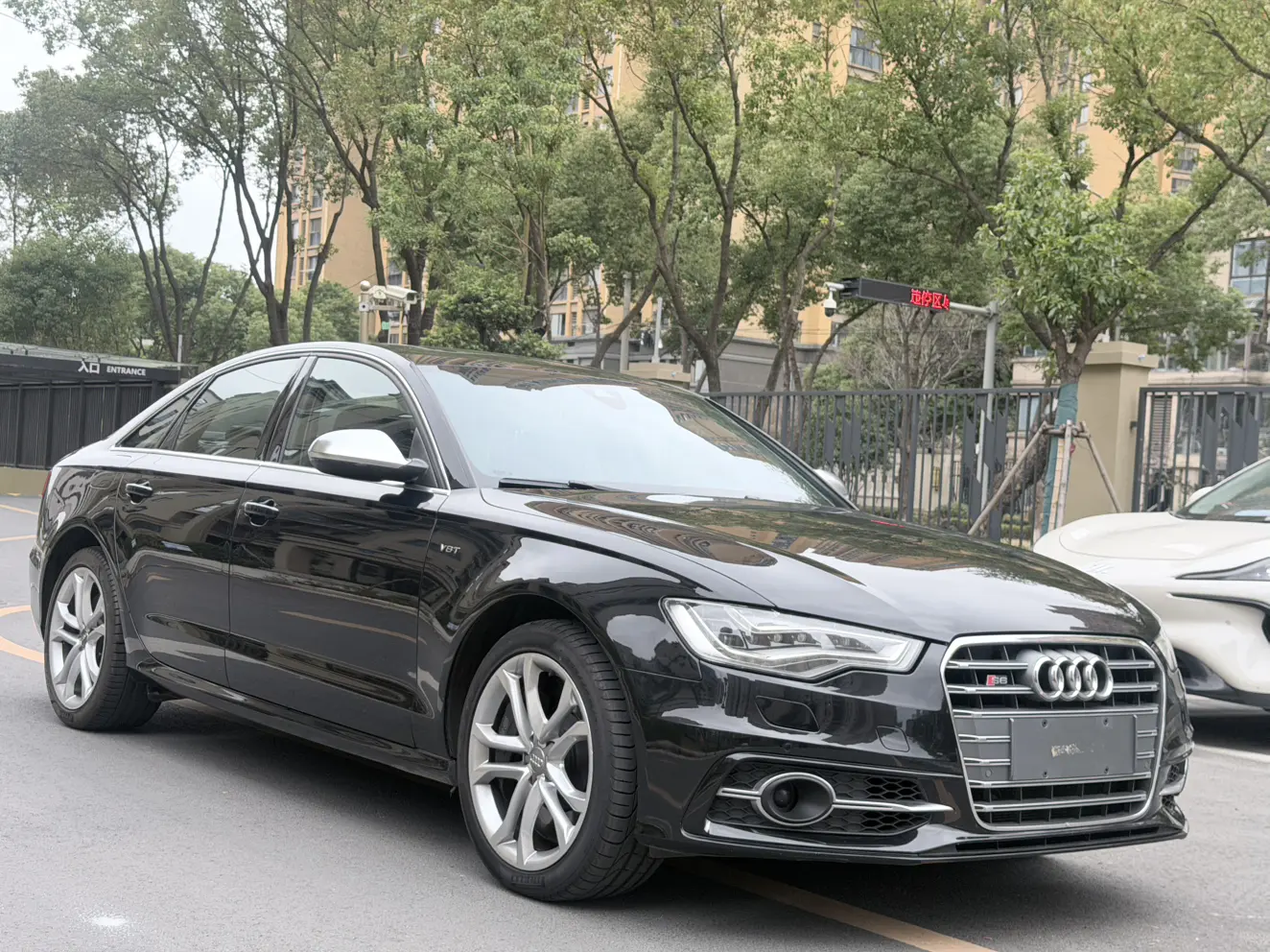 Audi S6  из Китая