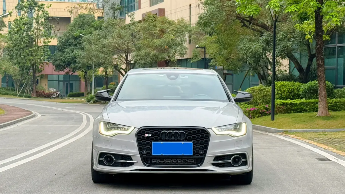Audi S6  из Китая