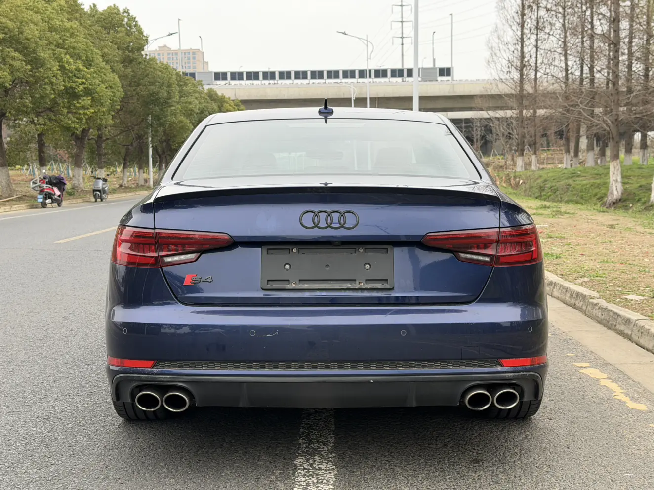 Audi S4  из Китая