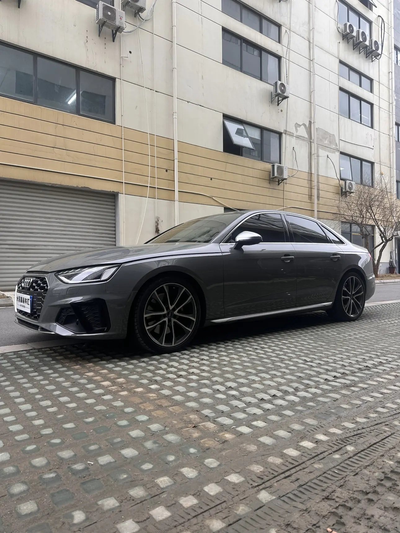 Audi S4  из Китая