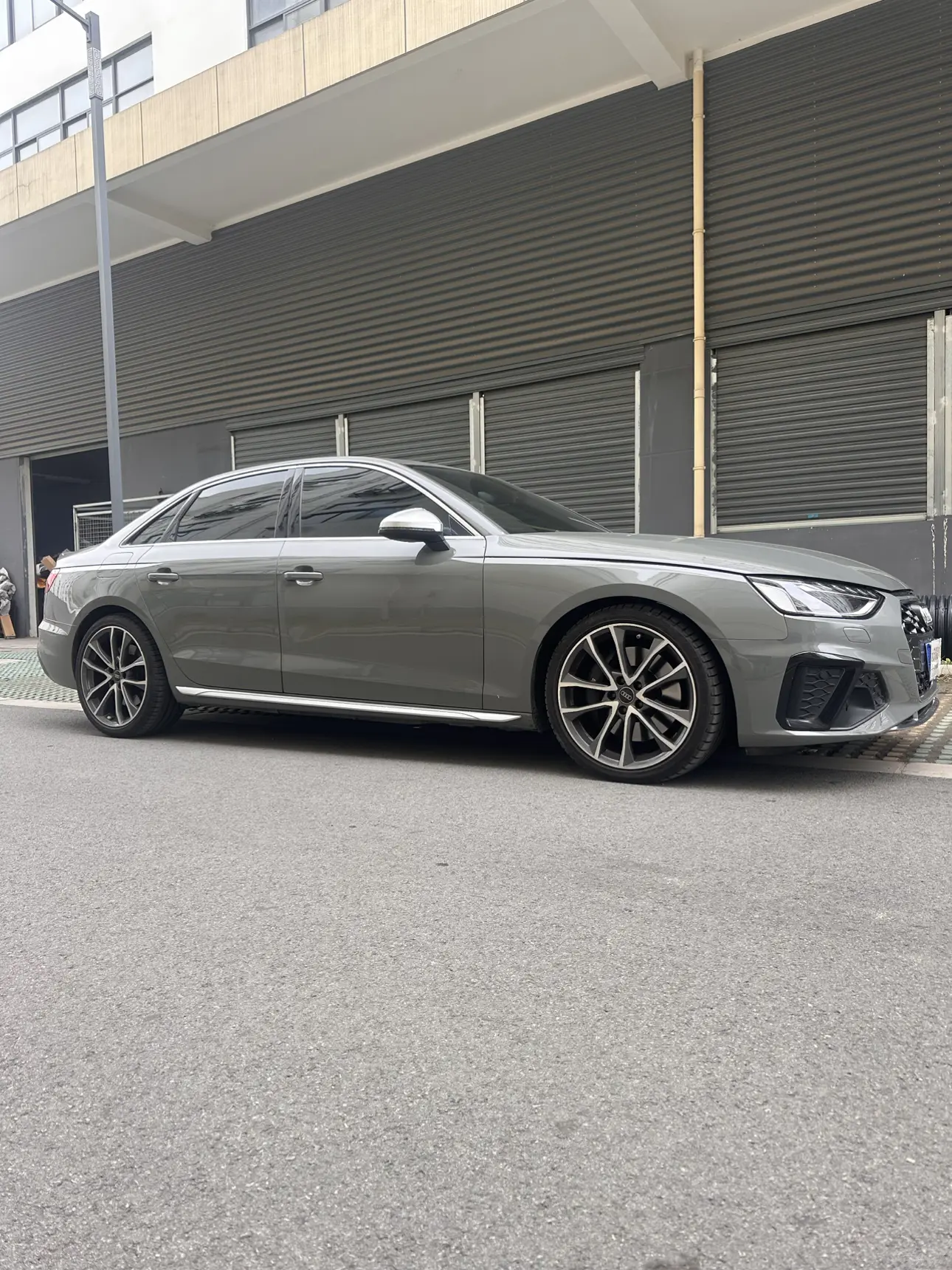 Audi S4  из Китая